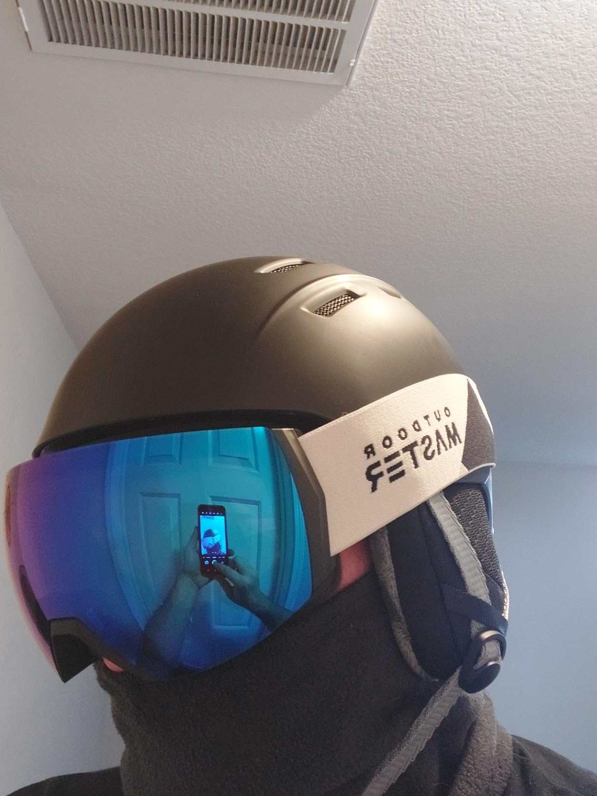 OutdoorMaster Kelvin II Ski Helmet and Wireless Bluetooth Set customer photo 1