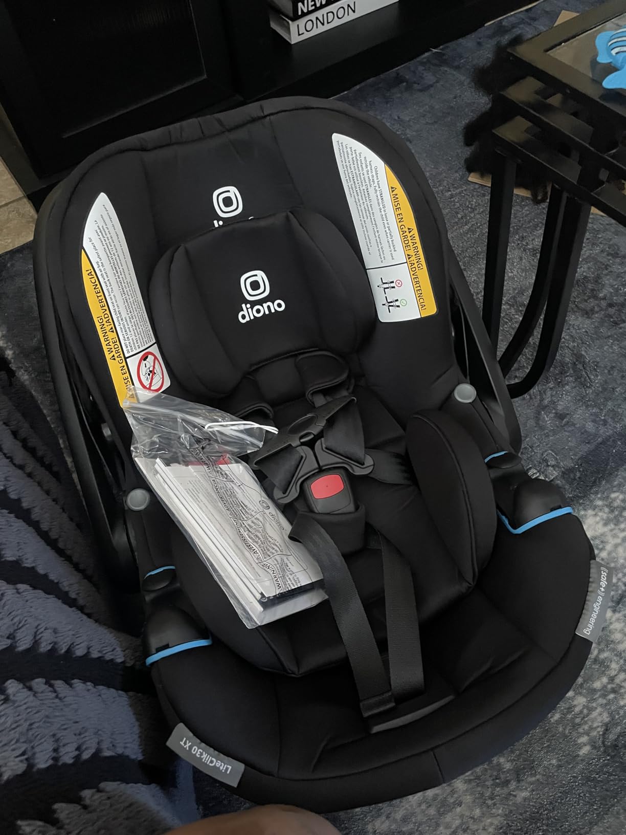 Diono LiteClik30 XT SafePlus Infant Car Seat and Base, Rear-Facing for Infants 4-30 lbs, Black Storm customer photo 2