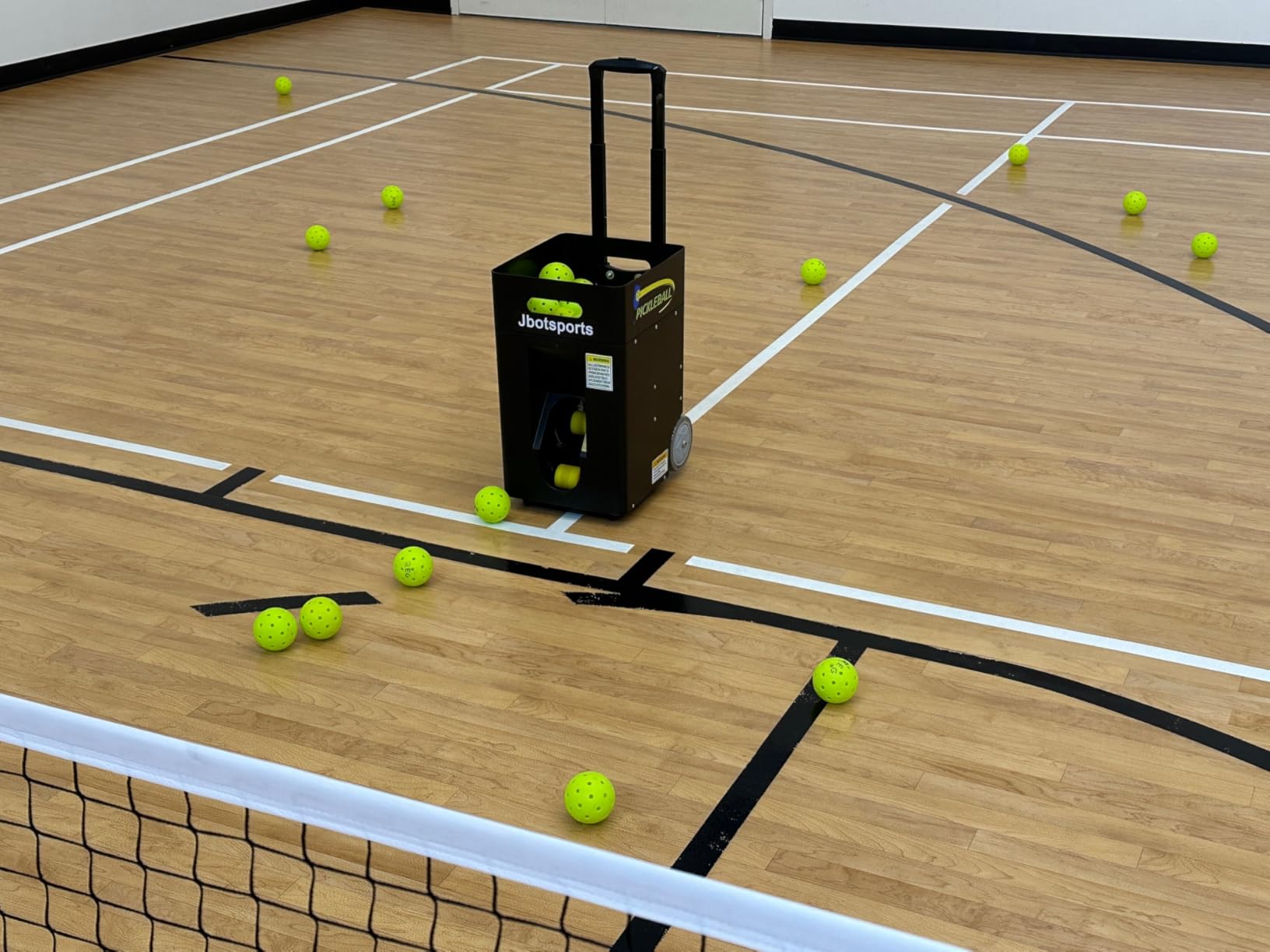 JP02 Portable Pickleball Machine - Swing, Spin Multiple Serve Modes Pickleball Trainer, Ball Thrower for Practice, Adjustable Speed, Elevation, and Frequency Pickleball Launcher customer photo 1