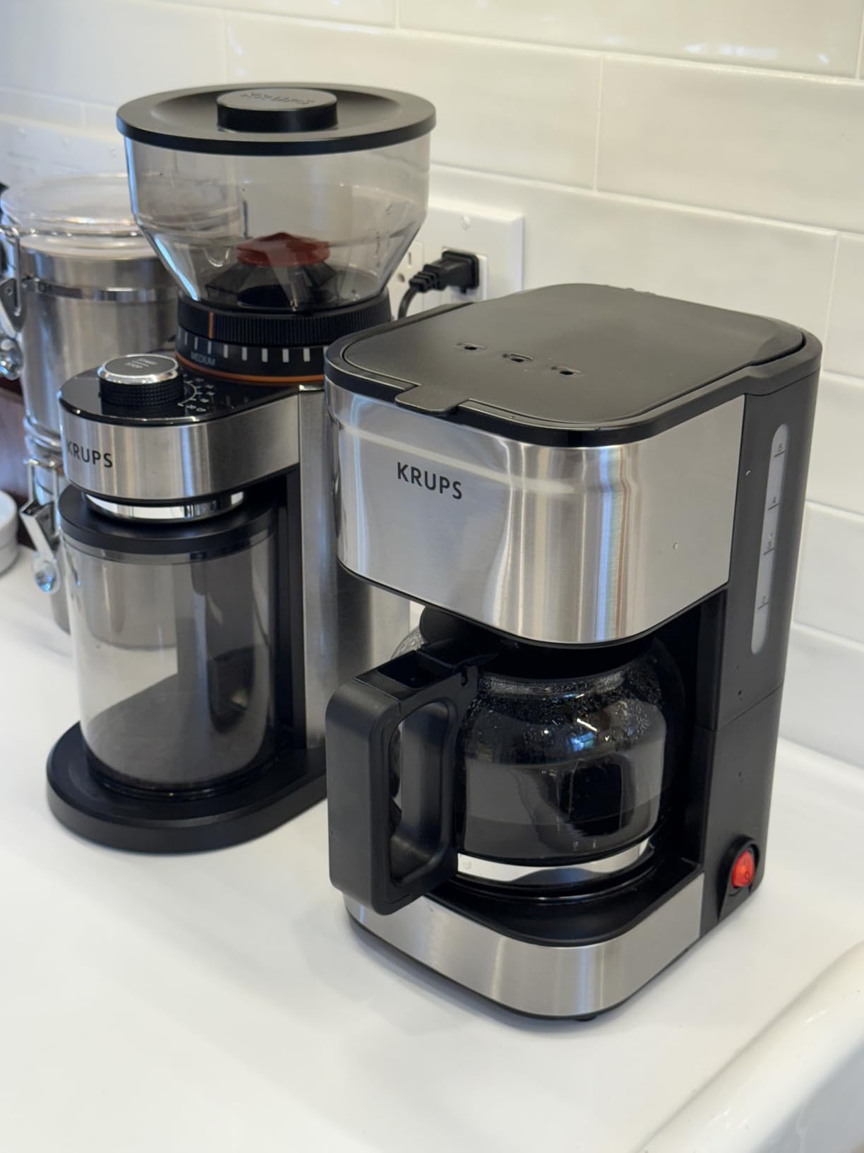 KRUPS Flat Burr Coffee Grinder Electric, 18 Adjustable Grind Settings, 2-20 Cups per Grind, Single Touch, Coffee Bean and Spice Grinder, Stainless Steel, Black customer photo 1