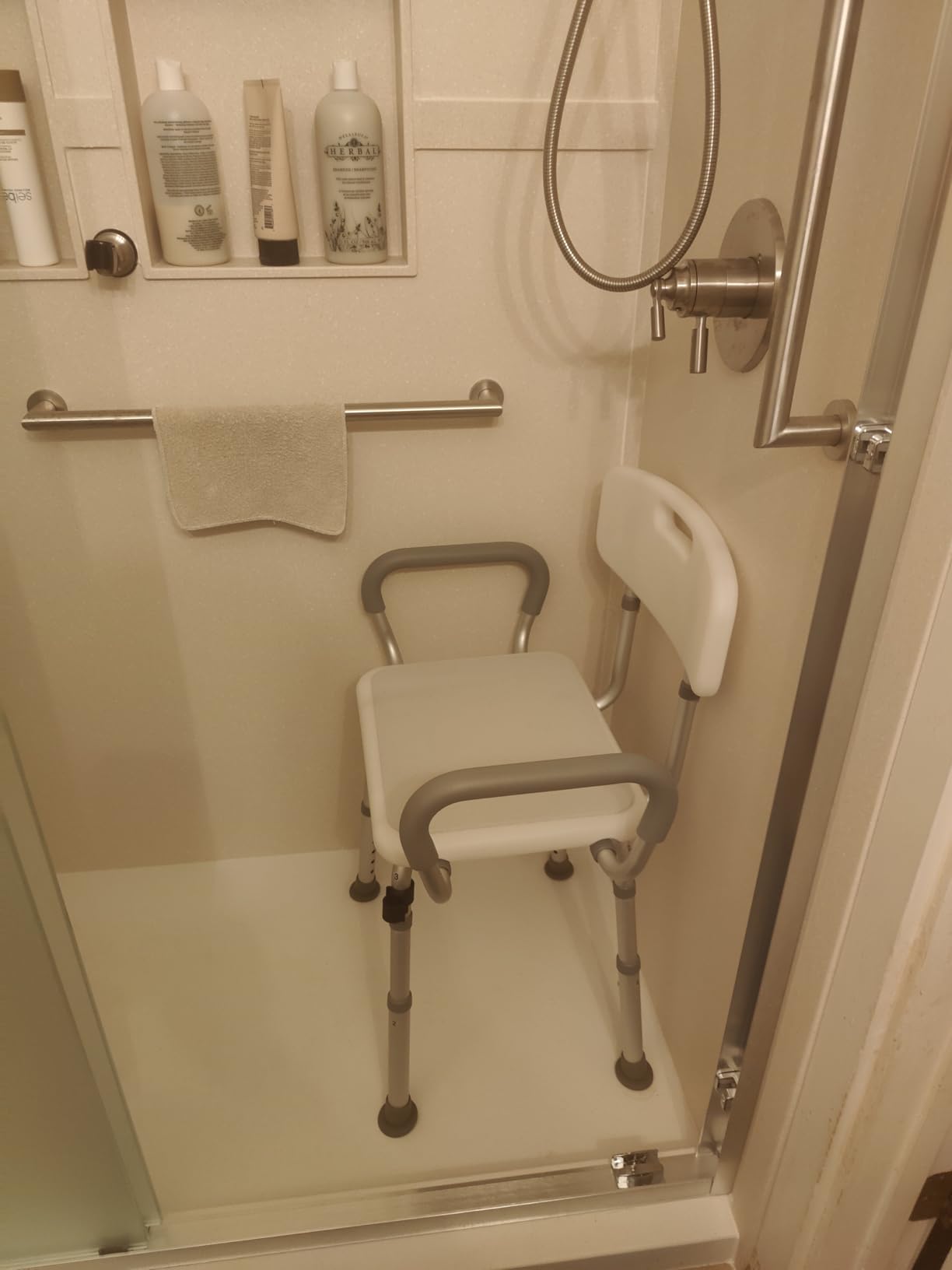 SOUNDFUSE Shower Chair for Inside Shower with Arms and Back, Height Adjustable Shower Chairs for Elderly and Disabled with Enhanced Non-Slip Feet, 400 lbs Aluminum Heavy Duty Shower Seat for Seniors customer photo 1