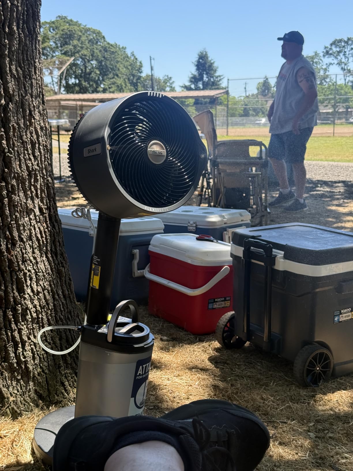 FlexBreeze Pro Mist Fan, Indoor & Outdoor Oscillating Cooling Fan with Misting for Home & Patio, Floor & Tabletop, Portable Cordless & Corded, 24Hr Battery, Remote, Charcoal Grey, FA302 customer photo 1