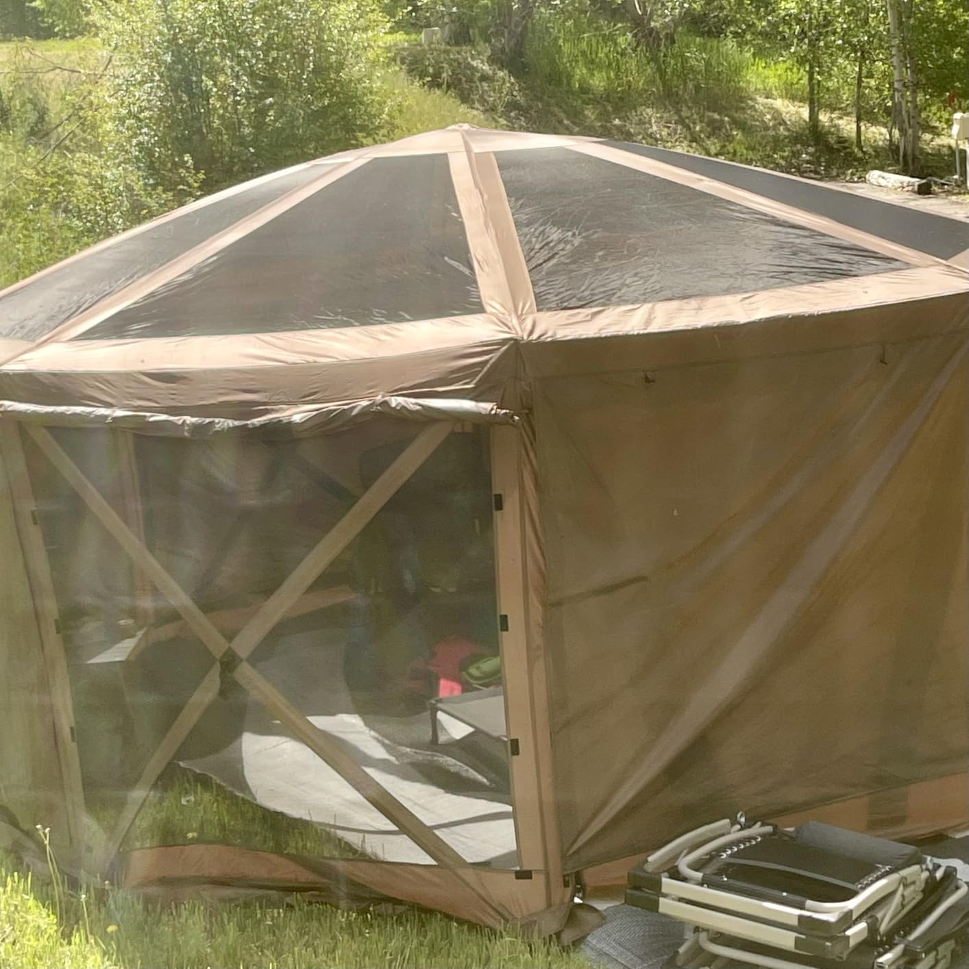 VEVOR Pop Up Gazebo Screen Tent, Pop-Up Instant Gazebo Tents with Mosquito Netting Outdoor Canopy, 6 Sided Sun Shelter 10x10ft with 6 Removable Wind Cloths & 2 Mesh Windows customer photo 1