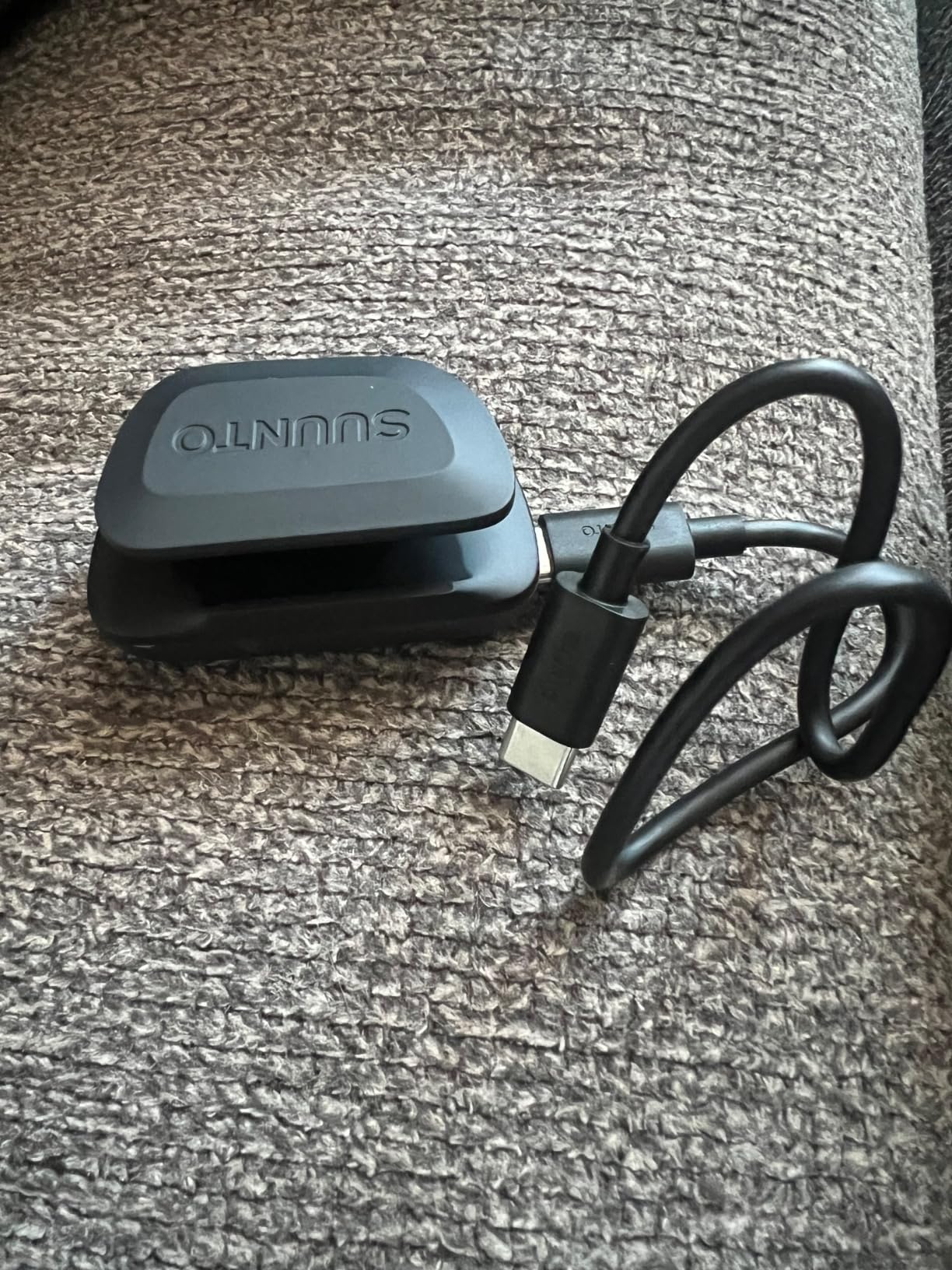 SUUNTO Aqua Open-Ear Swimming Bone Conduction Headphone, 32GB MP3 Bluetooth Running Player, Head Movement Control, Noise Cancelled Dual-Mic, IP68 Waterproof, 30H Playtime w/Powerbank, Black customer photo 2