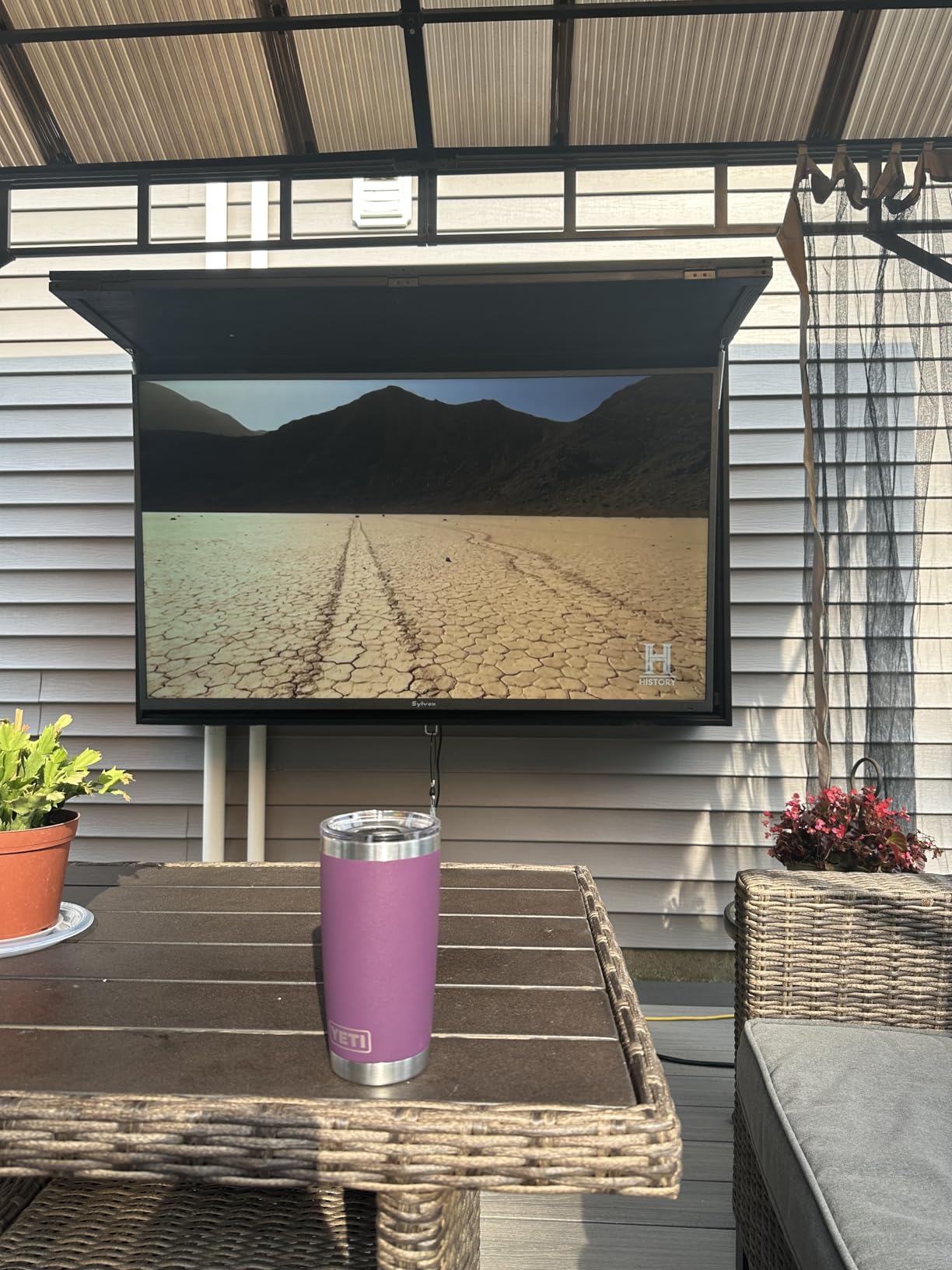 SYLVOX Outdoor TV, 65 inch 120Hz 4K Smart TVs, Weatherproof & IP55 Waterproof, Compatible with Google & Dolby Atmos, Support HDMI 2.1 & USB 3.0, 1000 Nits Outside Television for Gaming (2025 Model) customer photo 1