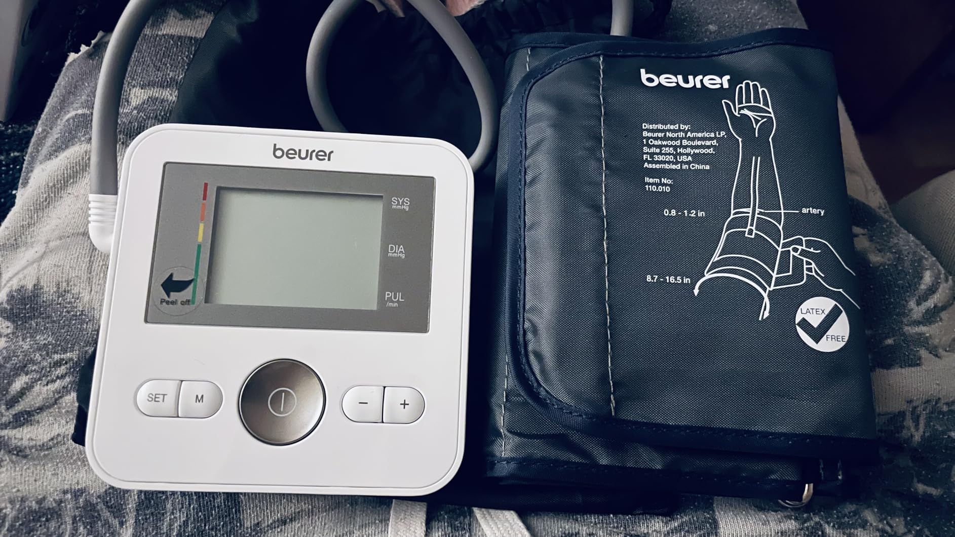 Beurer BM25 Upper Arm Blood Pressure Monitor, Fully Automatic, Arrhythmia Detection, Cuff Fit Control, USB-C Powered, Color Risk Indicator, App Tracking, One-Touch Use customer photo 1