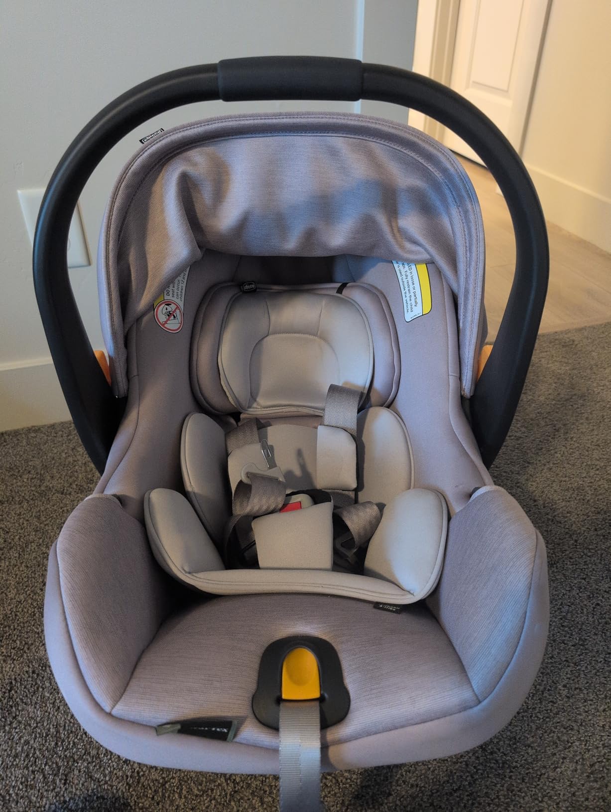Chicco KeyFit Max ClearTex Infant Car Seat and Base, Rear-Facing Seat for Infants 4-30 lbs., Infant Head and Body Support, Compatible with Chicco Strollers, Baby Travel Gear, Legend/Black customer photo 1