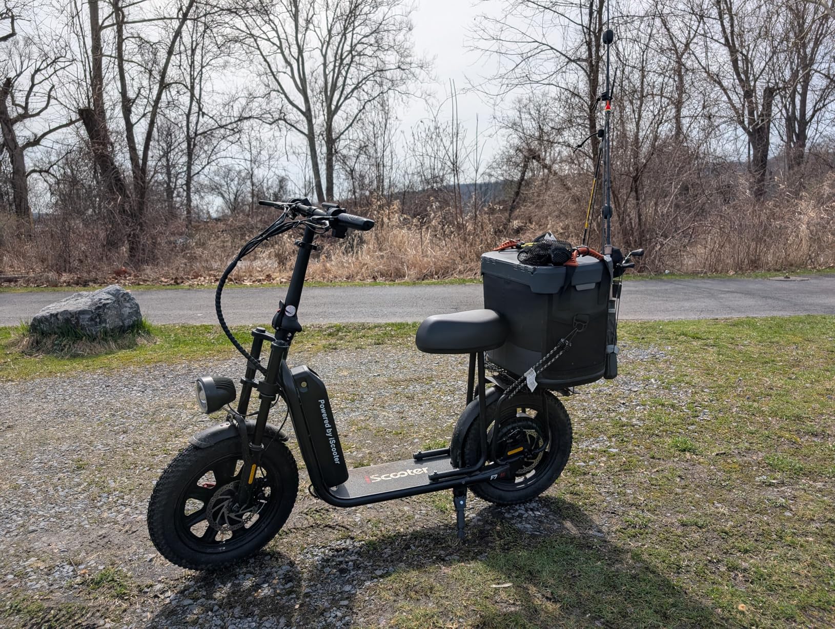 iScooter F7 Electric Scooter Adults, 1000W Powerful Motor, 28 MPH Top Speed & 45 Miles Range, 16'' Fat Tire Scooter for Adults, Detachable Seat & Adjustable Handlebar & APP Electric Scooter with Seat customer photo 1