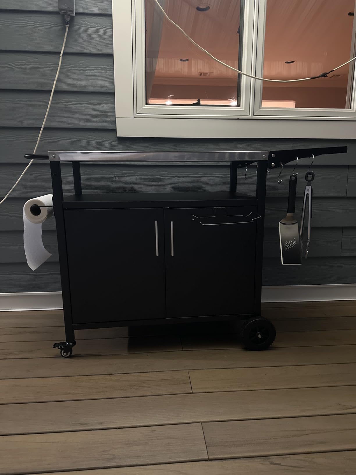 JY QAQA Outdoor Grill Cart with Storage, Patio Kitchen Island Outdoor Grill Table with Wheels, BBQ Cart Movable Pizza Oven Table Stand with Storage Cabinet, Foldable Tabletop (Black) customer photo 2