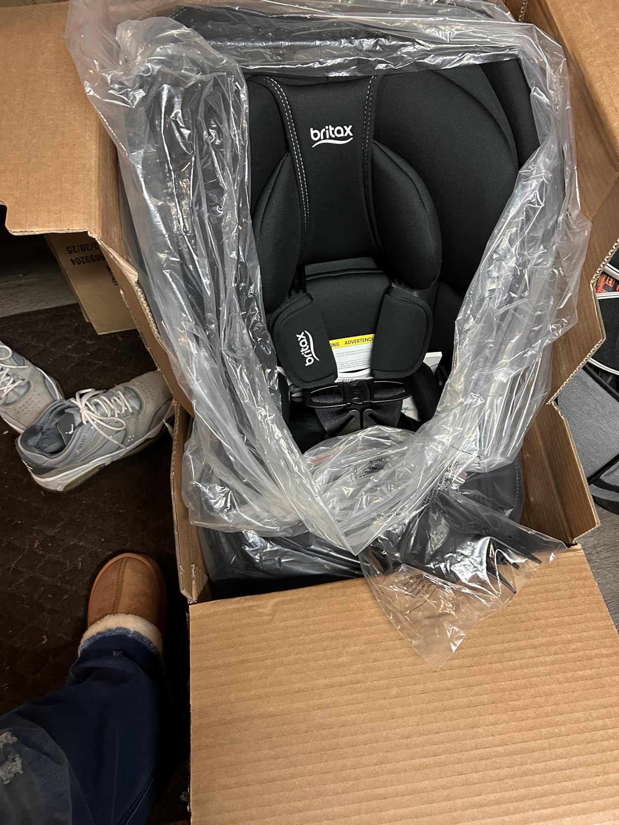 Britax Poplar Convertible Car Seat, 2-in-1 Car Seat Extended Rear Facing Up to 50 lbs, 17 inch Slim Car Seat Design with Fast & Easy ClickTight Installation, SafeWash Fabrics - Glacier Graphite customer photo 1