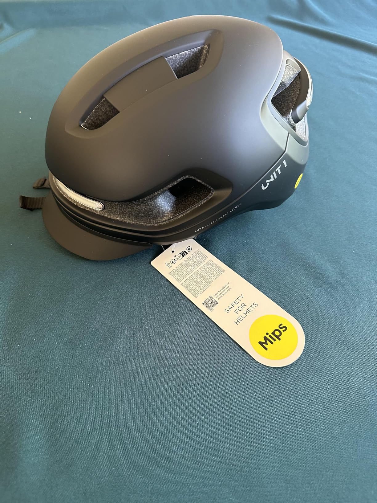 AURA Smart E-Bike Helmet with MIPS Safety, NTA-8776 Certified for 28mph, Integrated 500 Lumen LED Lights, Crash Detection, Turn Signals and Automatic Brake Light customer photo 1