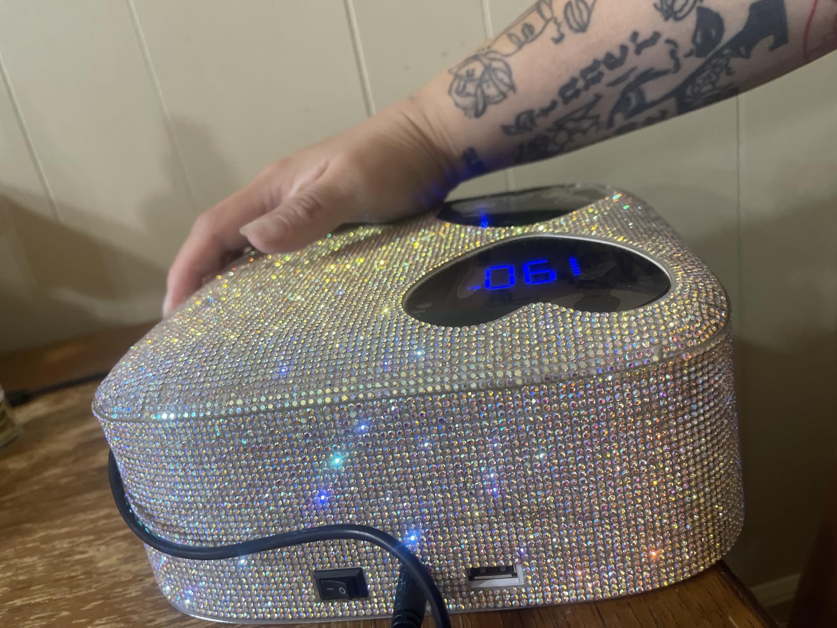 UV LED Nail Lamp Cordless, HUITINE 80W Rechargeable UV Light for Gel Nails, Professional Gel Light Dryer with 5 Timers & Mirror Base, Sparkling Rhinestones Diamond Curing Lamp for Salon & Home customer photo 2