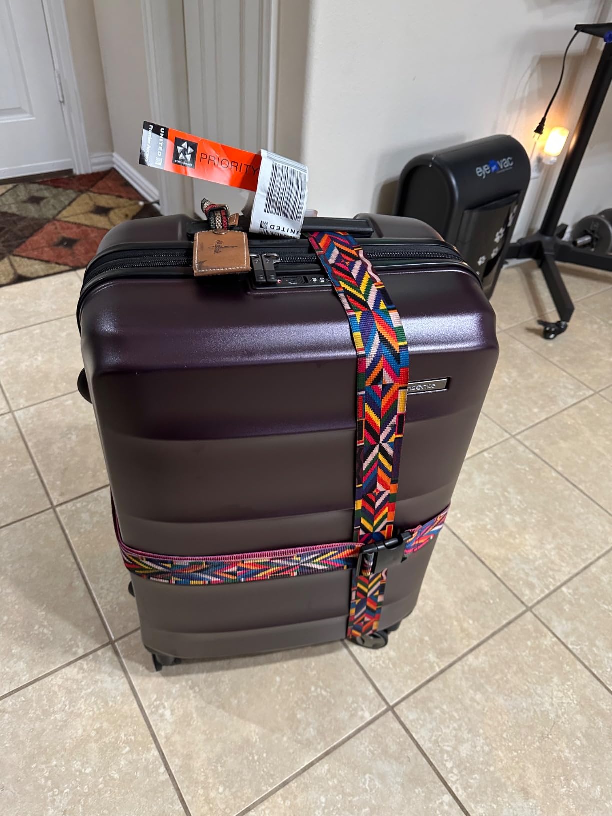 Samsonite Octiv Pro 3-Piece Hardside Lightweight (21/24/28) Front Pocket Carry-On Pro, Medium & Large-Checked Luggage Set, Expandable, Four Spinner Wheels, Adjustable Handle, TSA Lock - Silver customer photo 2