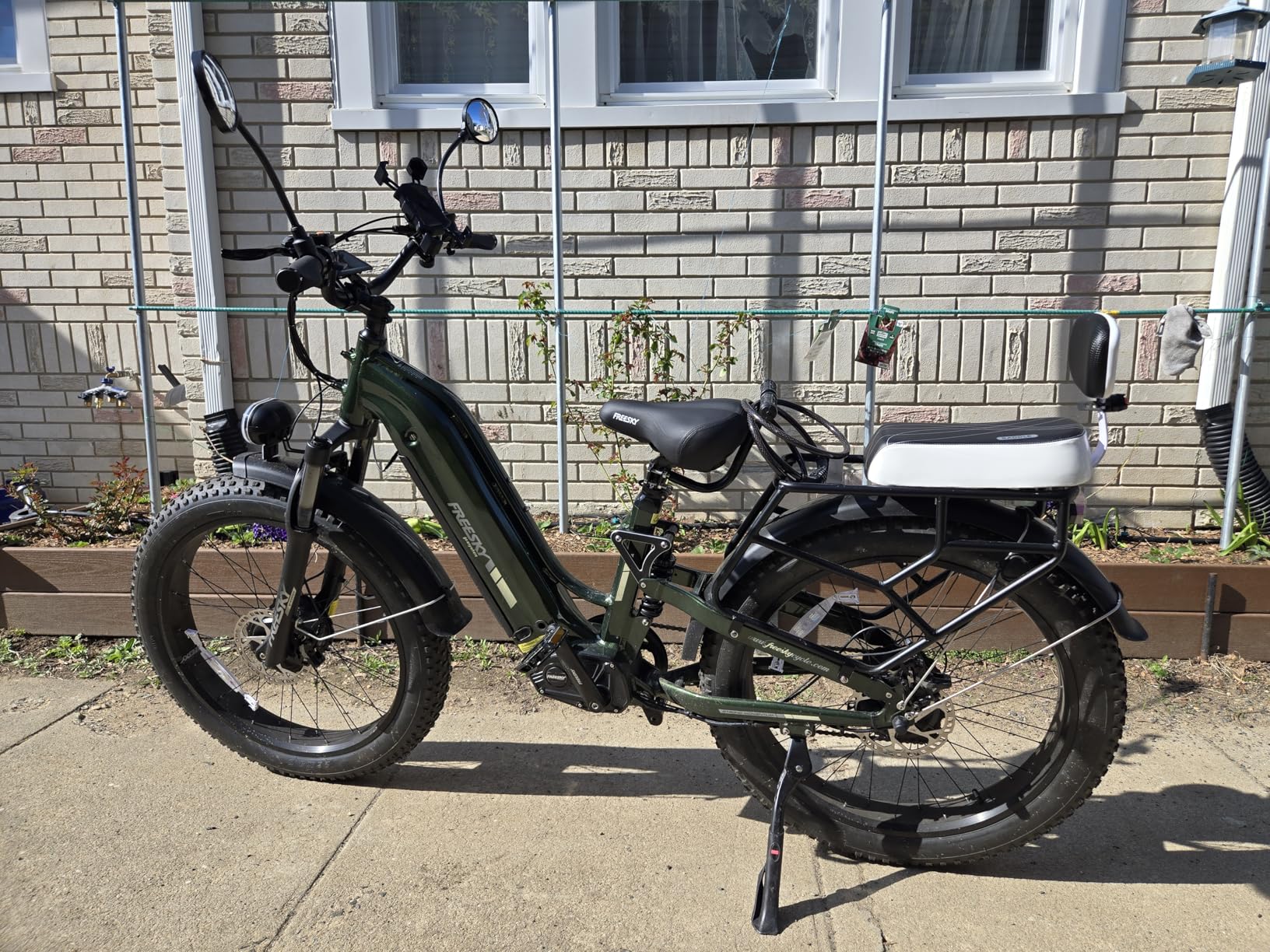 FREESKY Ranger AIR Dual Motor Electric Bike for Adults, 3500W 200NM Fast Ebike, 105Miles Long Range E Bike, Full Suspension Electric Mountain Bike, 26'' Fat Tire Electric Bicycle for Man Womens Hunters customer photo 2