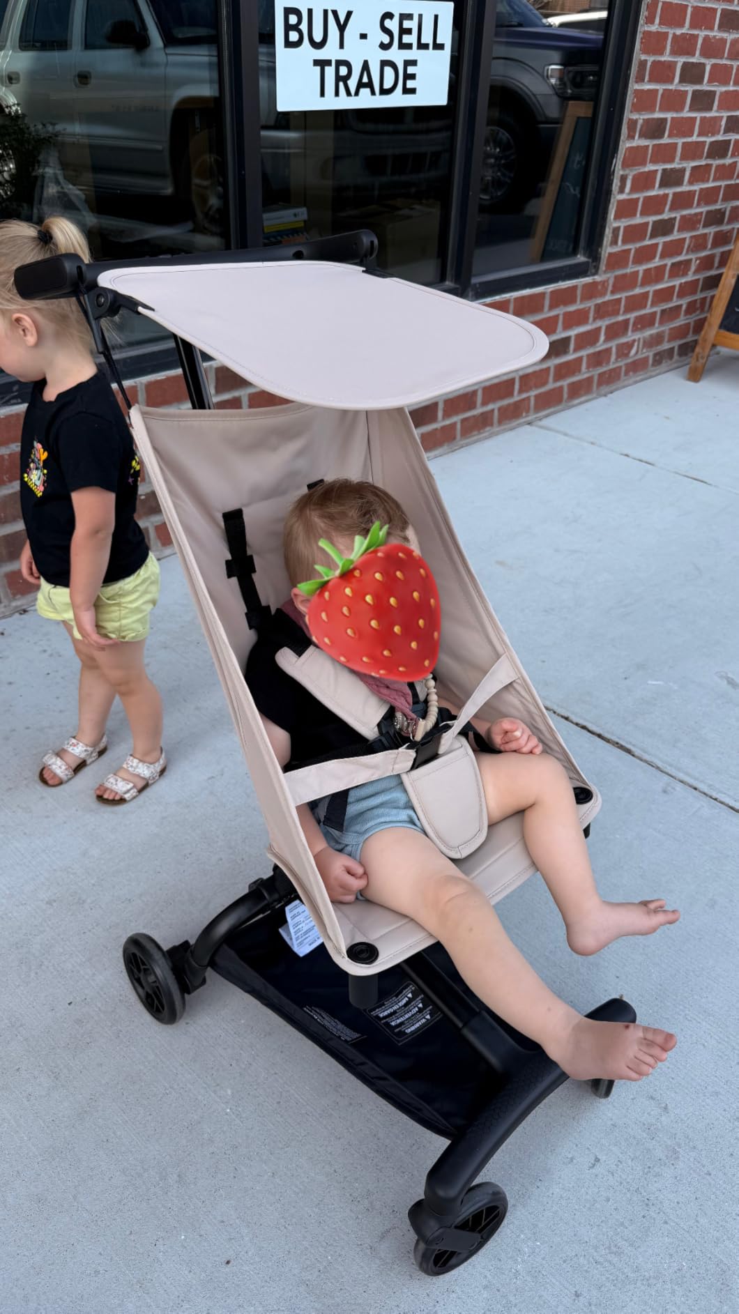 Mompush Jeto Lightweight Travel Stroller - 9.8 lbs Ultra-Compact, One-Hand Fold, Airplane Cabin Approved, All-Terrain Wheels, Smooth Ride for Toddlers, Perfect for Travel & Daily Use customer photo 2