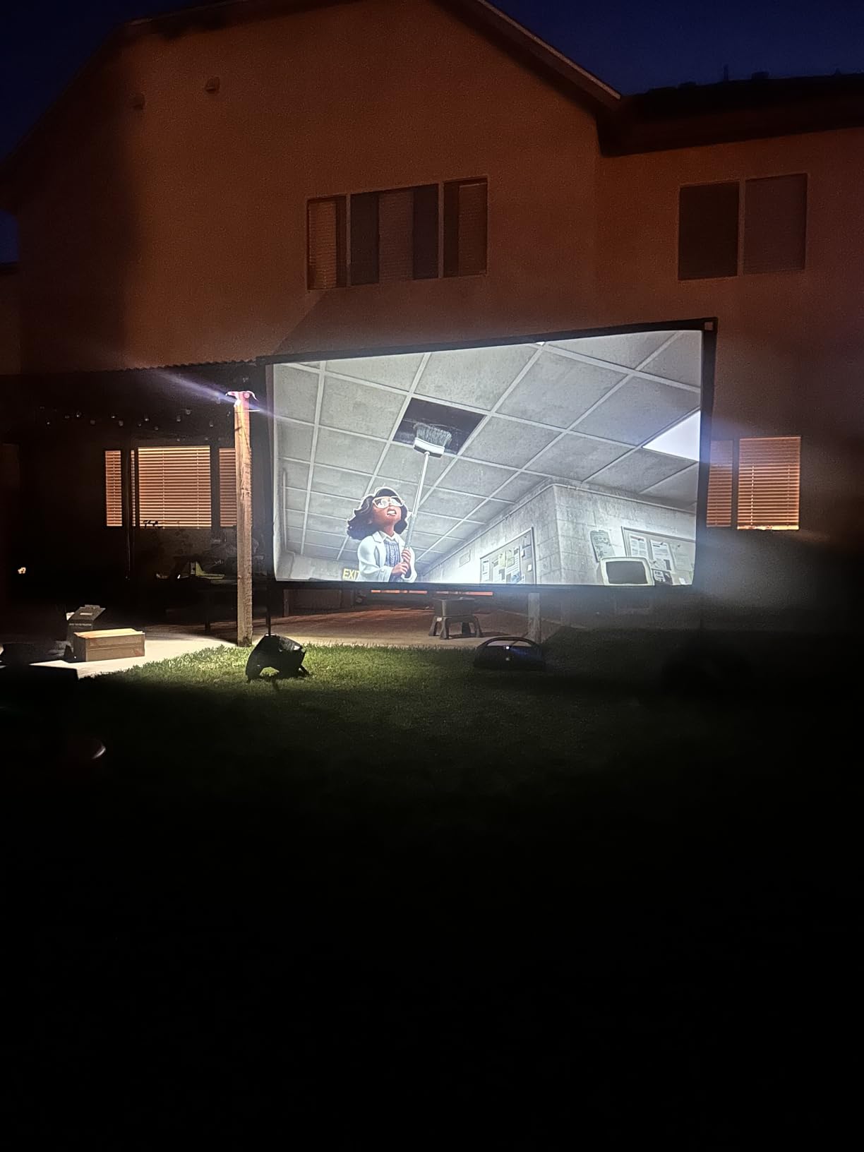 [Officially-Licensed App & Auto Focus]White Smart Mini Projector with WiFi and Bluetooth, XuanPad 4K Support Movie Projector, Portable Native 1080P Outdoor Projector with 360° Stand customer photo 2