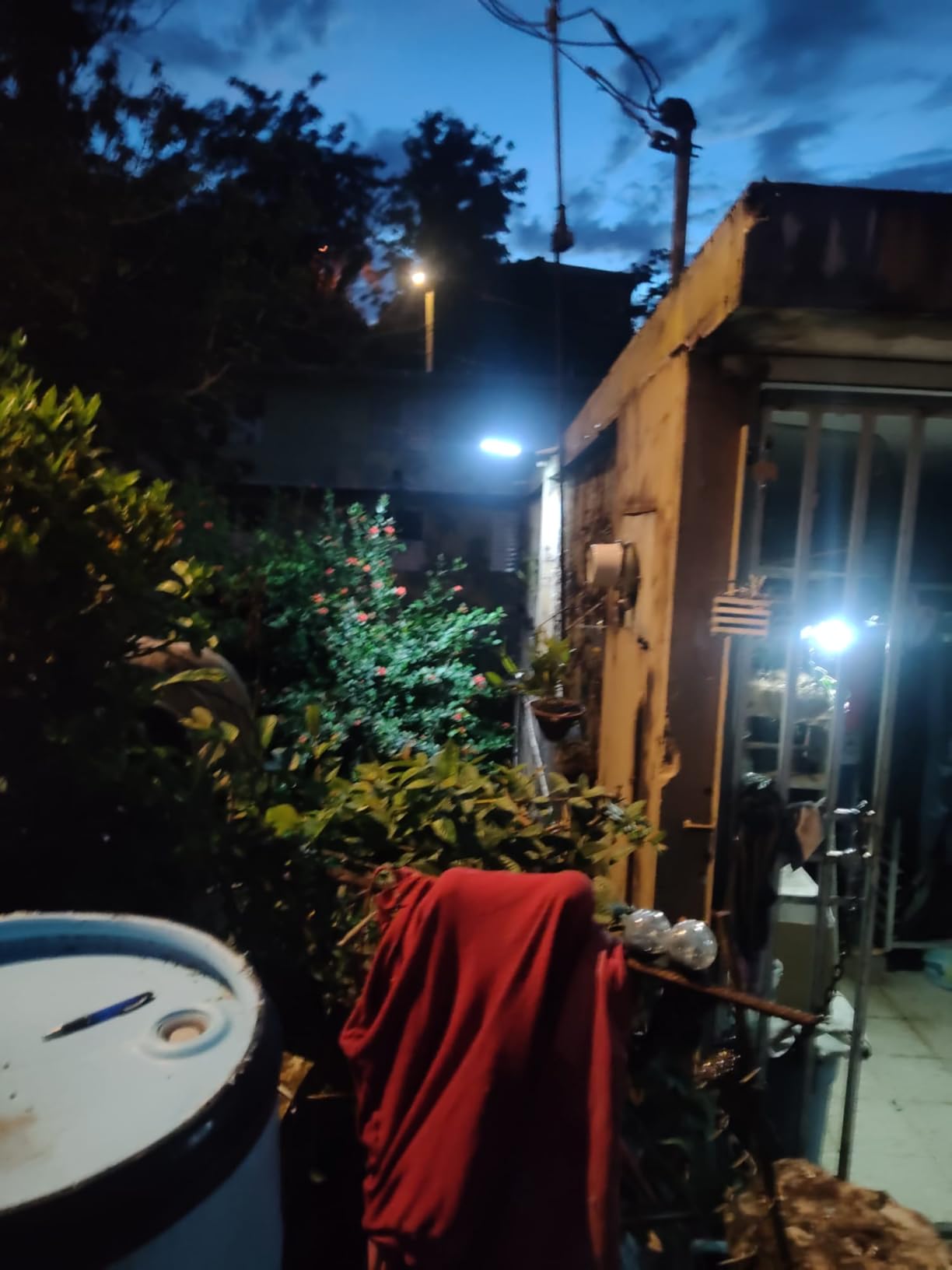 4-Pack Solar Street Lights Outdoor, 13000LM 6500K Waterproof LED Solar Flood Lights with Motion Sensor, Dusk to Dawn Solar-Powered Light for Outside, Security Lights for Parking Lot Yard Driveway customer photo 2