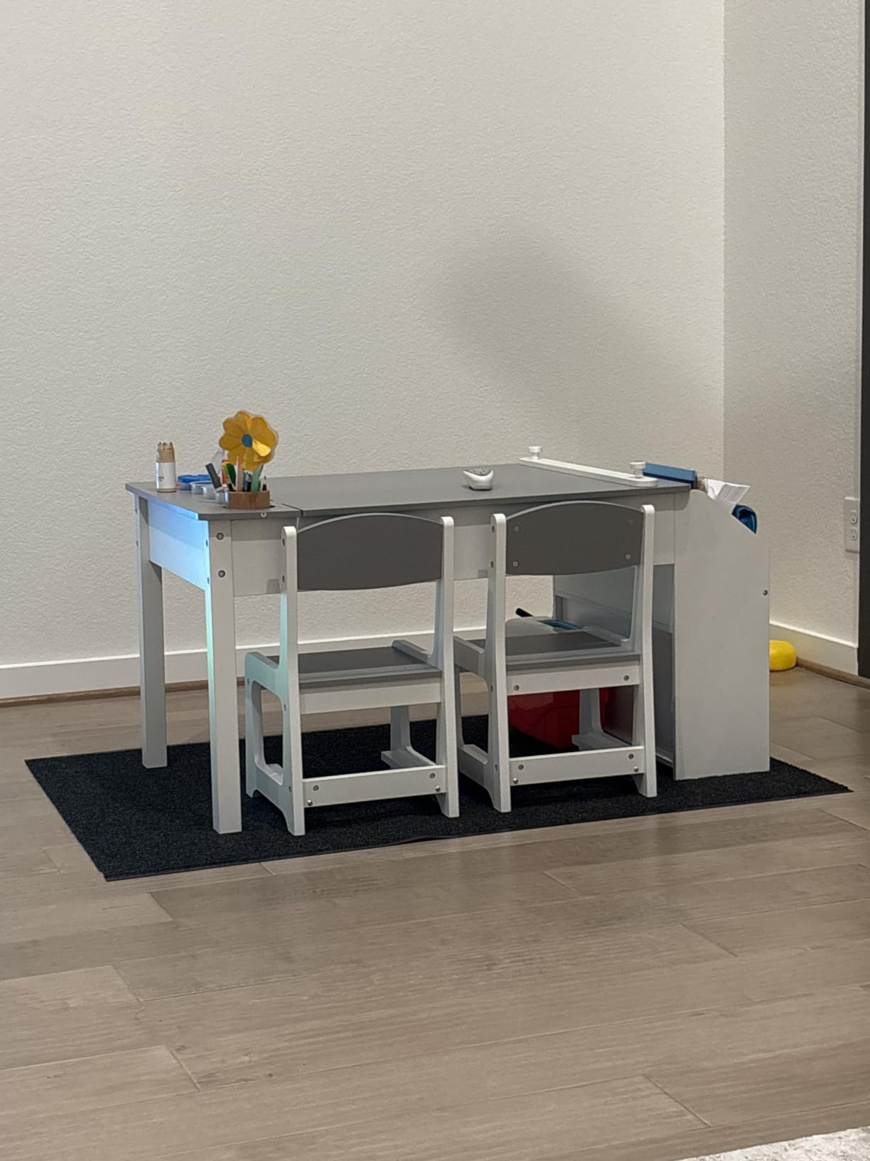 5-in-1 Kids Art Table and Chairs, Toddler Table and Chair Set, Craft Play Desk for Kids, Convertible Art Easel with Paper Roll Holder & Storage Drawers, Children Activity Learning Center - Nature Wood customer photo 1
