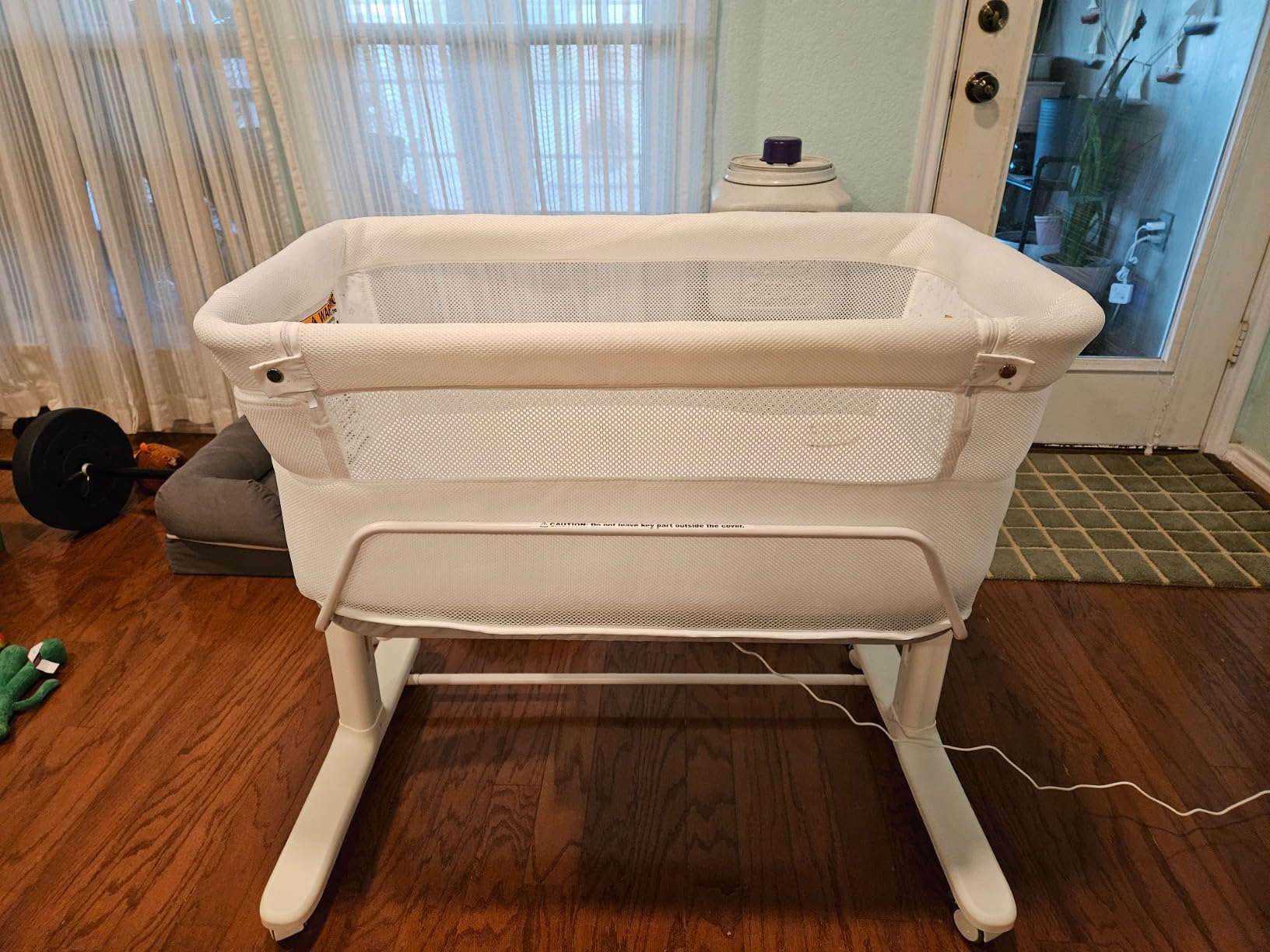 VaVaSoo Electric Bassinet for Baby, Auto Rocking Bedside Bassinet, Electric Bedside Sleeper for Babies Newborn with Wheels, Automatic Rocking Crib 5 Heights Adjustable, Light Grey customer photo 2