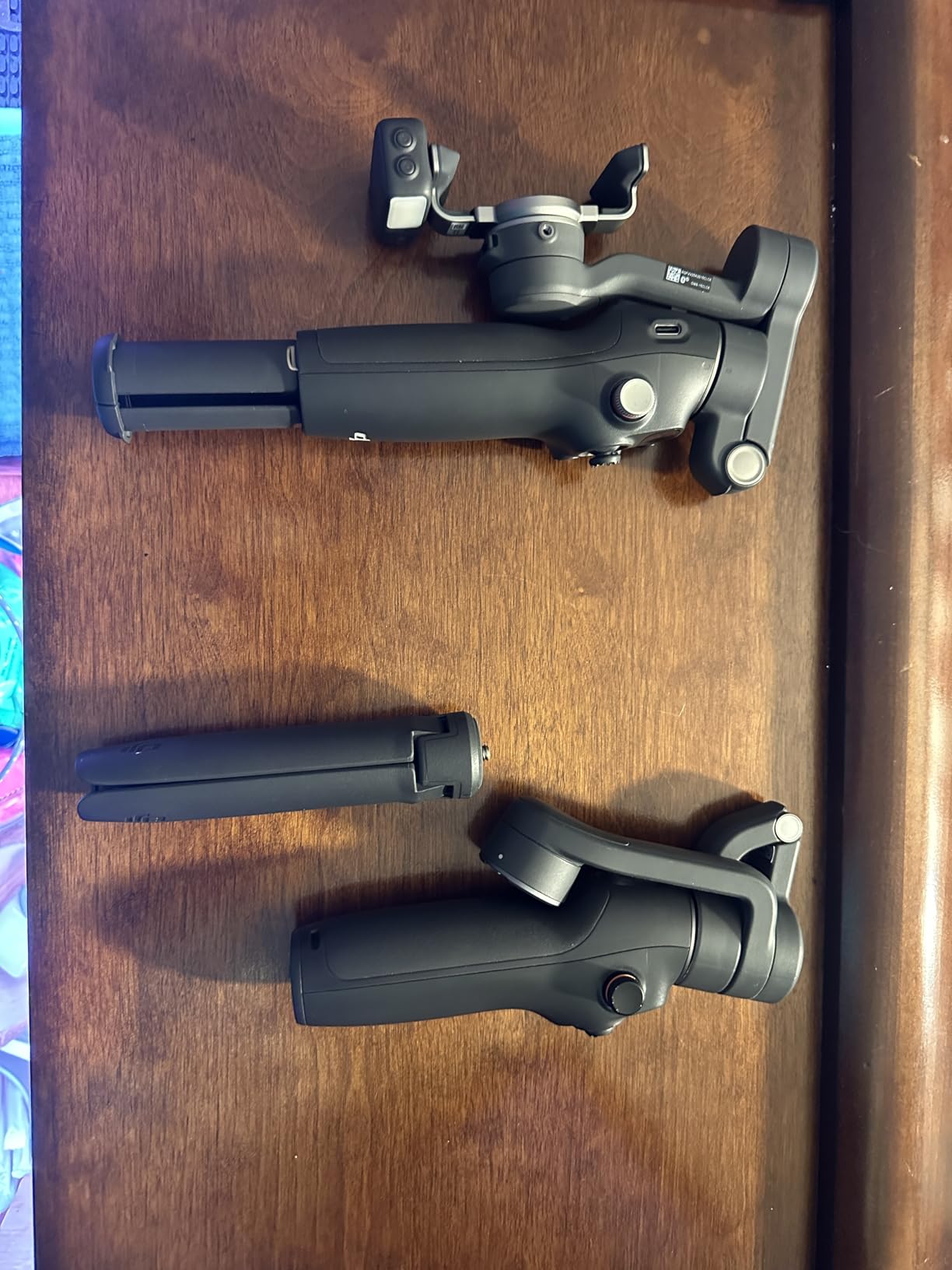 DJI Osmo Mobile 8 Advanced Tracking Combo Gimbal Stabilizer for Phone, AI Native Tracking with Audio & Lighting, 360 Degree Pan Rotation, Built-in Extension Rod & Tripod, 10h Battery customer photo 2