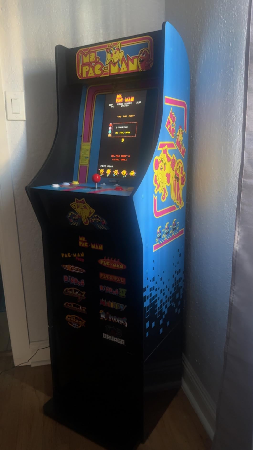 Arcade1Up Ms. Pac-Man Classic SE Arcade Machine customer photo 2