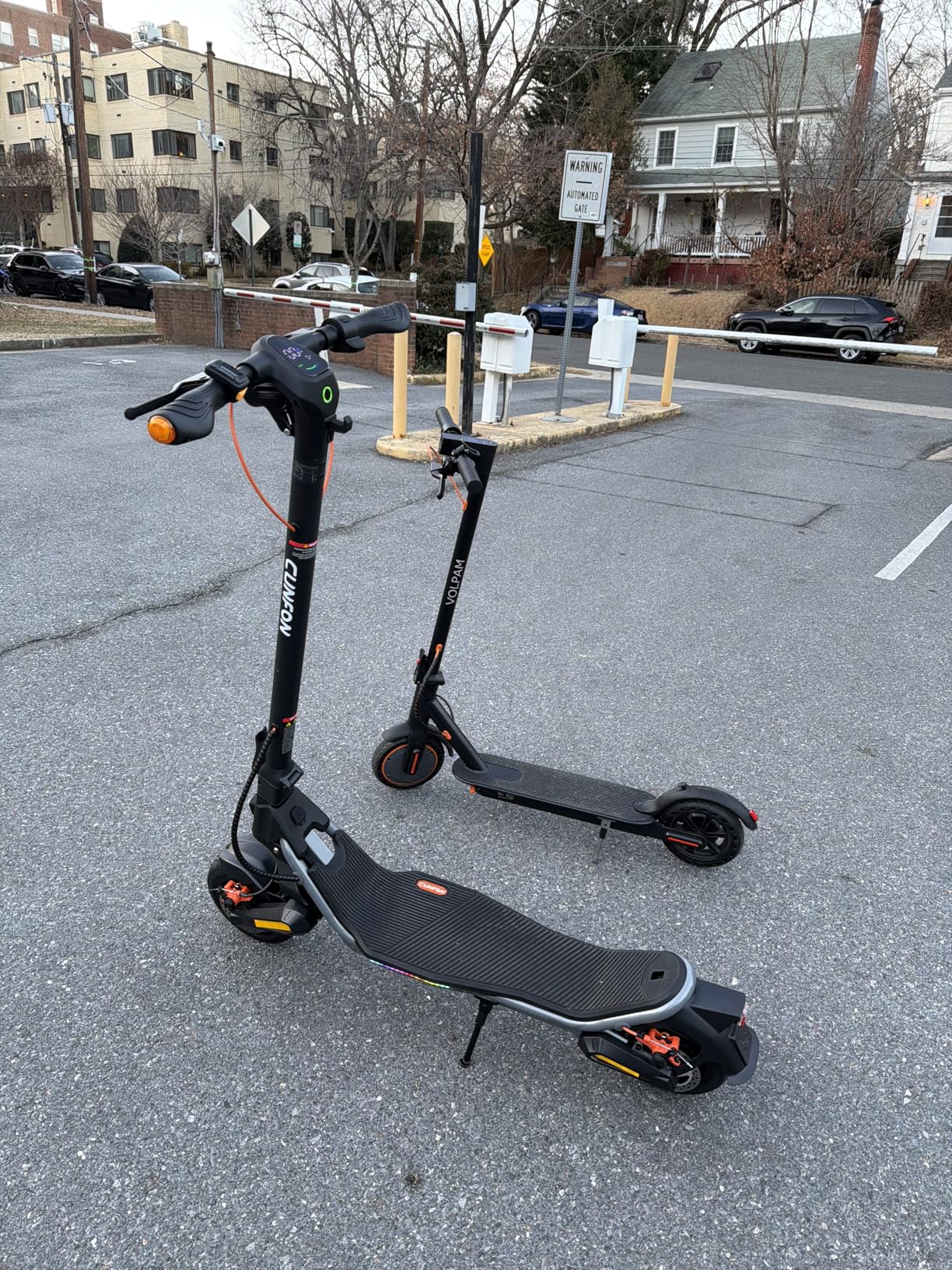 Electric Scooter- Electric Scooter for Aults,1000-1600W Peak,up to 25-31MPH,25-50Miles Range,220-330lb Load,Foldable E-Scooter for Adult Teens with Damping Adjustable Full Suspensions,Turn Signals customer photo 1