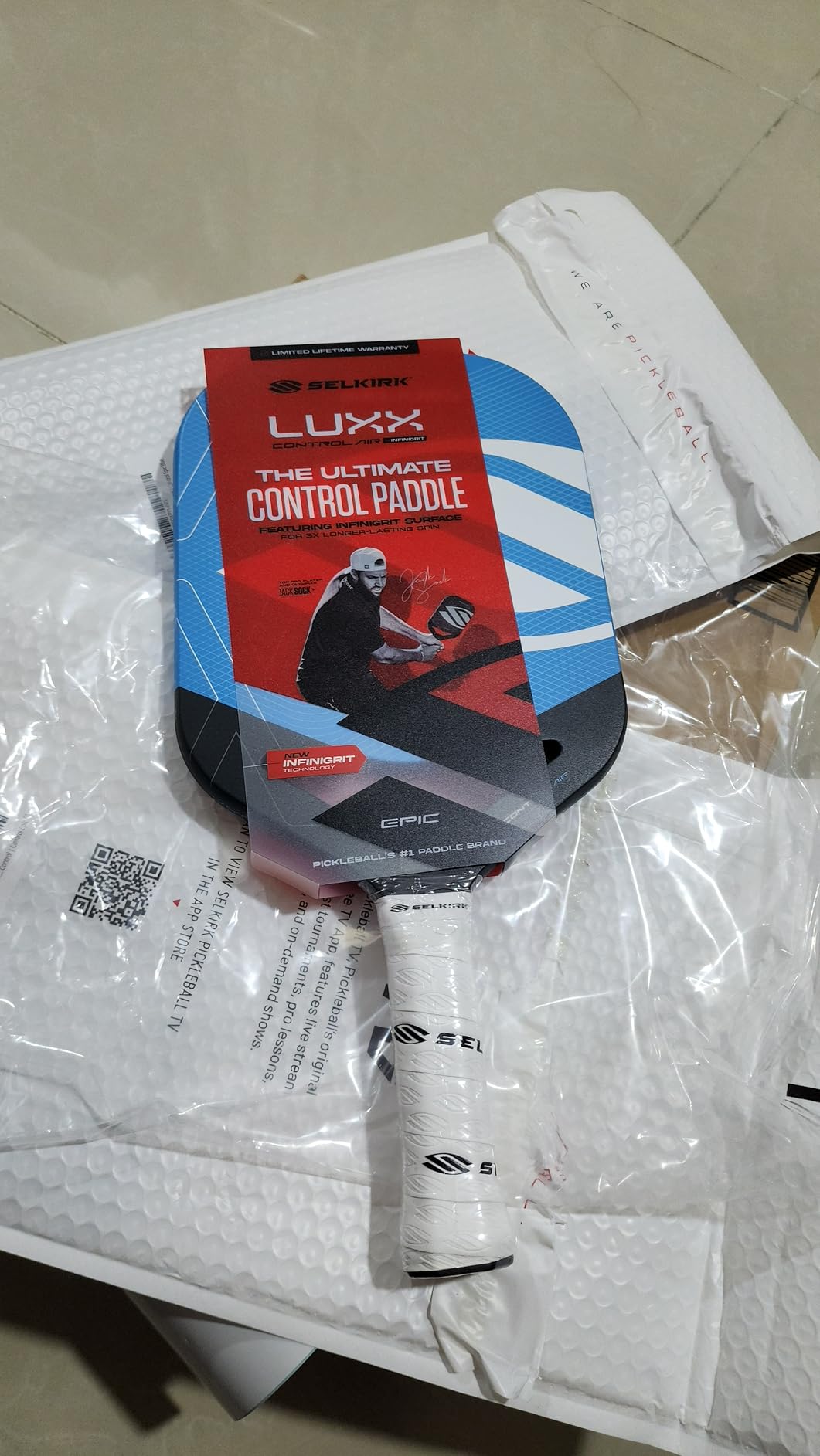 Selkirk Sport LUXX Control Pickleball Paddles | Carbon Fiber Pickleball Paddle with Polypropylene X7 Core | InfiniGrit Surface Technology customer photo 1
