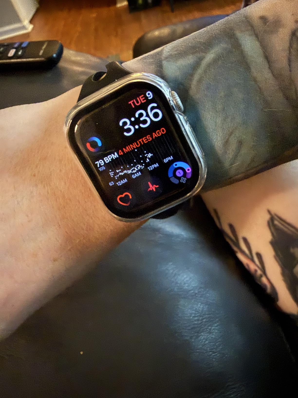 Apple Watch Series 11 [GPS 42mm] Smartwatch with Rose Gold Aluminum Case with Light Blush Sport Band - S/M. Sleep Score, Fitness Tracker, Health Monitoring, Always-On Display, Water Resistant customer photo 1