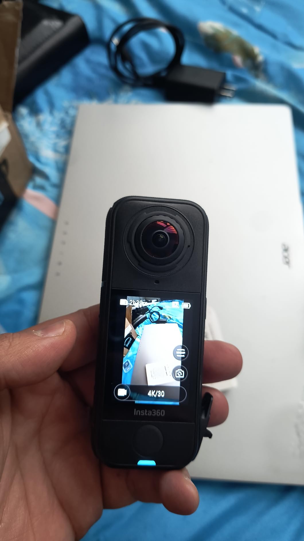 Insta360 X4 Air - Lightweight 165g 8K 360 Camera, Invisible Selfie Stick Effect, Replaceable Lenses, Shoot First and Frame Later, Built-in Wind Guard, FlowState Stabilization, AI-Powered App customer photo 1