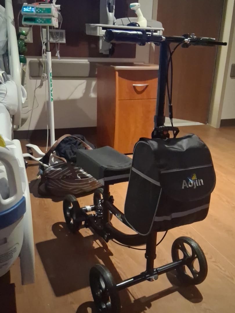 Aojin Knee Scooter for Adults for Foot Injuries, 300lbs Capacity, All Terrain Foldable Knee Scooter Walker with Bag, 13