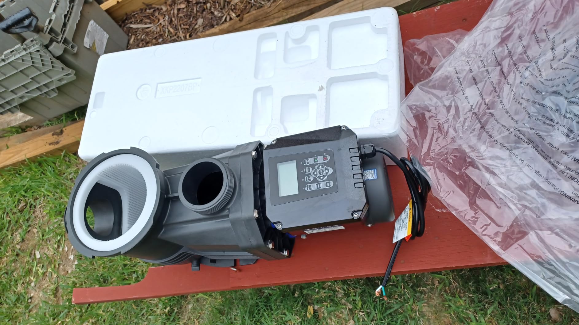 Aquastrong Variable Speed Pool Pump In/Above Pool Pump Energy Efficient High Flow Powerful Self Primming Swimming Pool Pumps with Filter Basket, Black customer photo 1