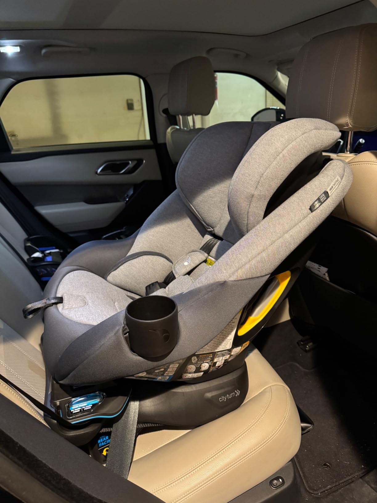 Baby Jogger City Turn Rotating Car Seat 180-Degree Turn, Lightweight Convertible Car Seat, Rear Facing to Forward Facing for Newborn to Toddlers, Coolmax Fabric, Onyx Black customer photo 2