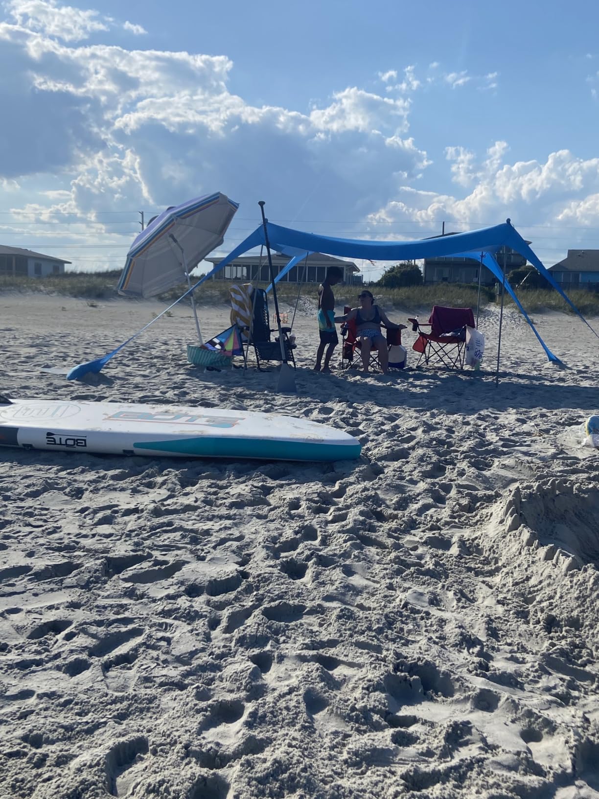 besuhot Beach Tent Sun Shelter 10x10FT Beach Shade Canopy with 8 Sandbags, UPF 50+ Protection Beach Shade Canopy, Outdoor Tent for Beach Camping Trips, Fishing, Backyard customer photo 1
