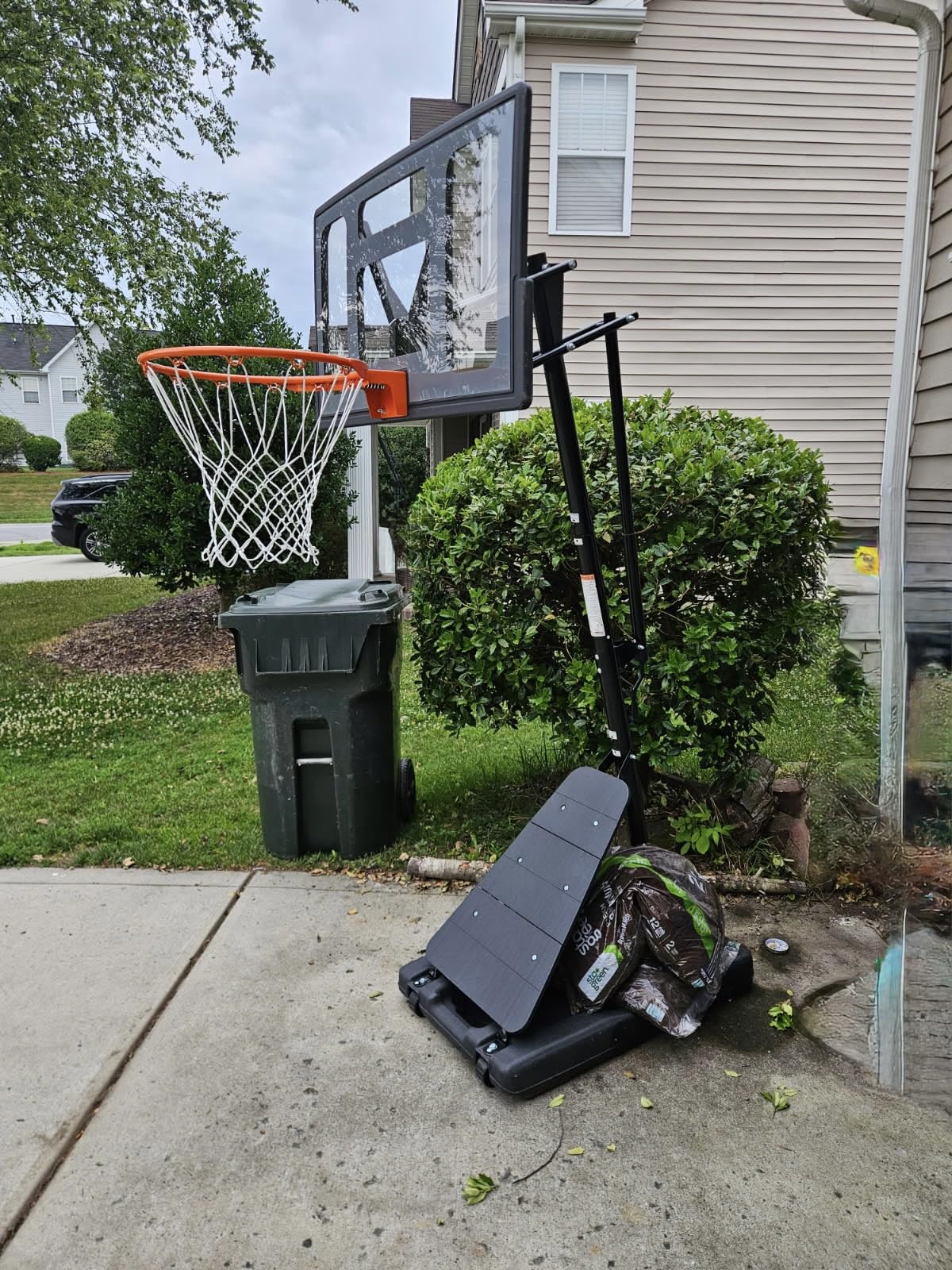 AWII SPORT Basketball Hoop Outdoor 40&44&48 Inch Impact Backboard, 5.3-10FT Height Adjustable Basketball Hoop Goal System with Portable Wheels for Adults customer photo 1