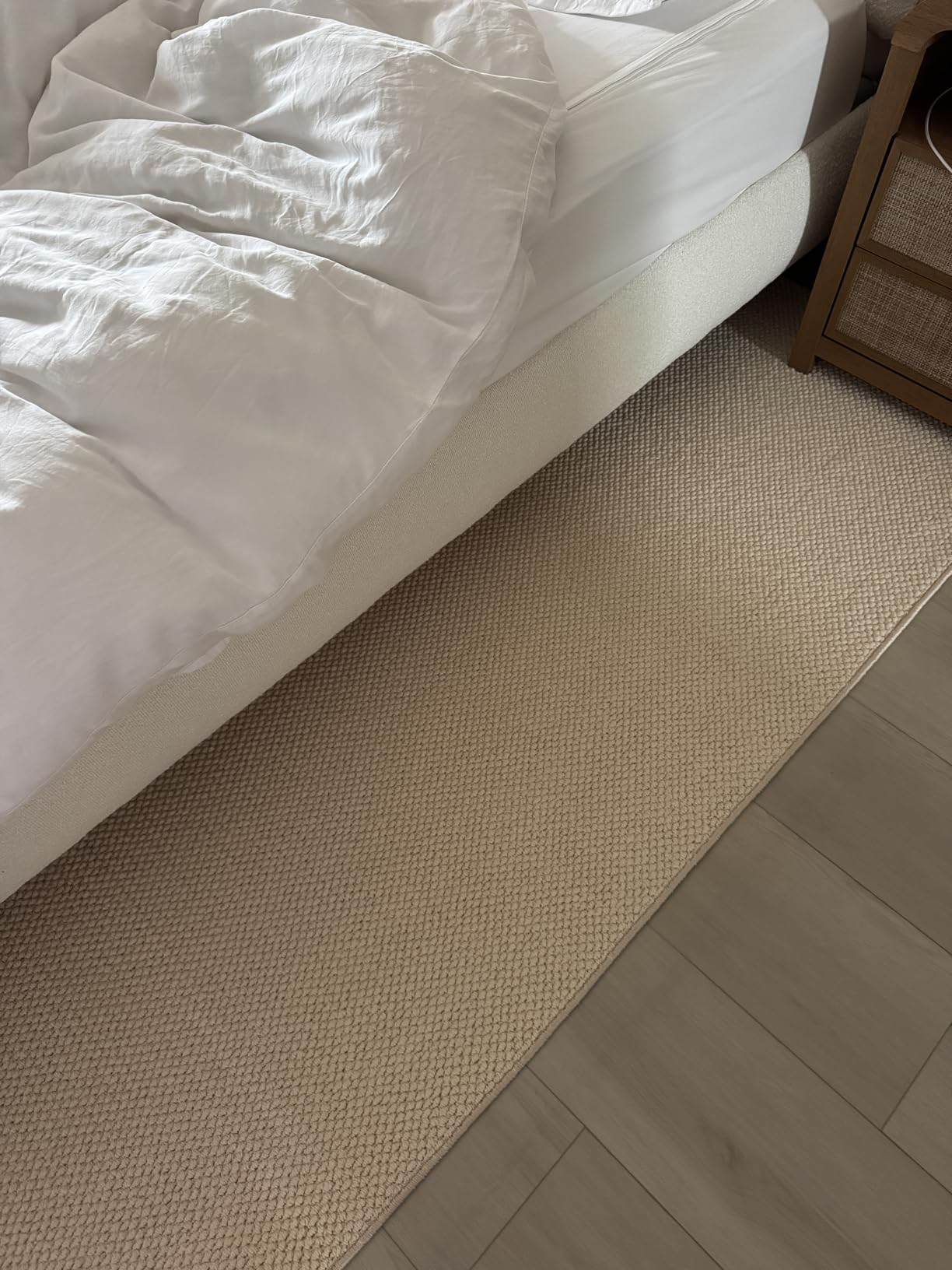 ANSSO Wool Rugs 8x10 for Living Room, 80% Merino Wool and 20% Cotton Soft Tufted Area Rug with Cotton Non-Slip Backing, Large Area Rug for Bedroom, Dining and Home Office (Cream White) customer photo 2