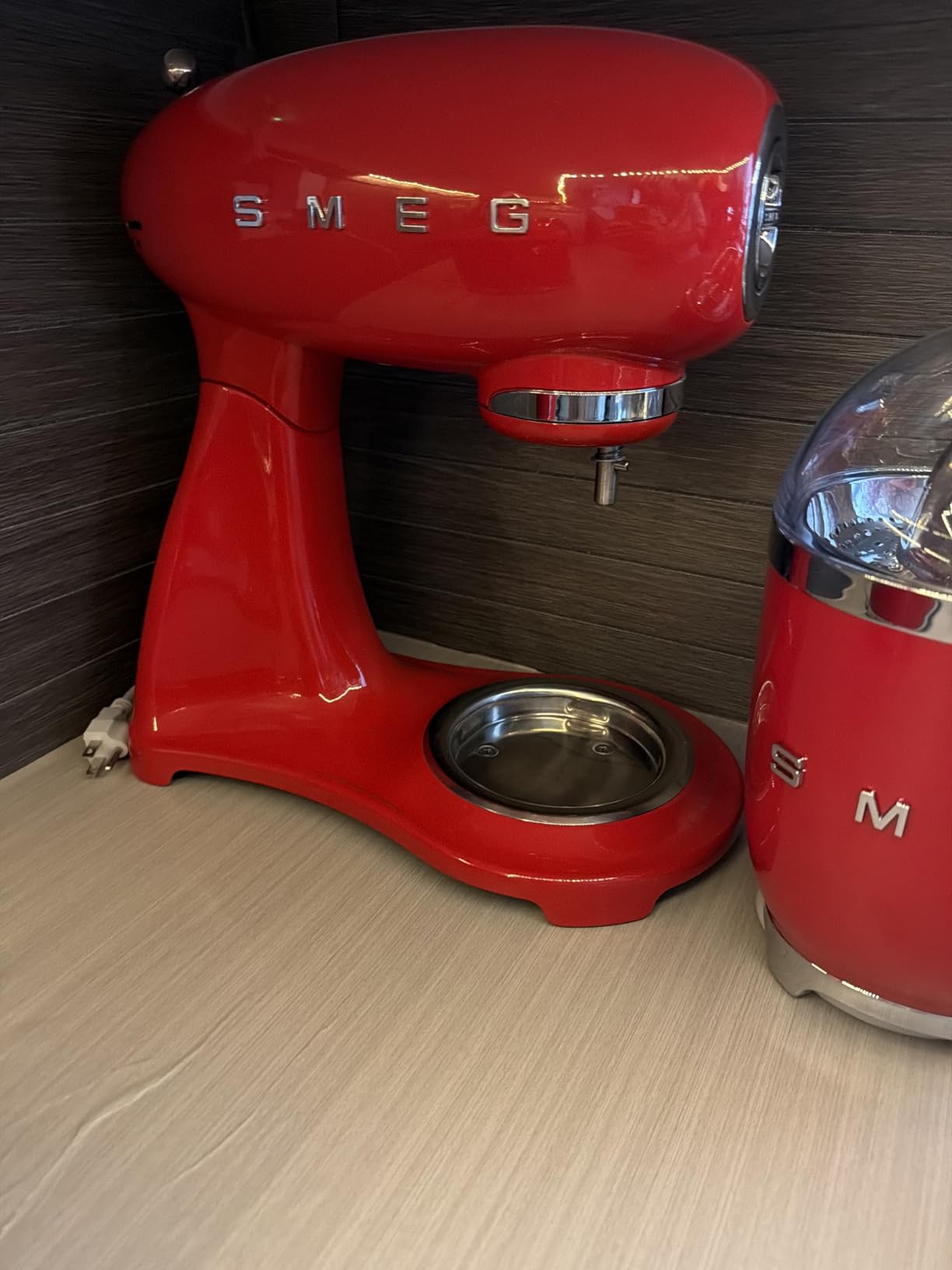 SMEG SMF05 Forte 5-Qt Stand Mixer with 750W Motor, Smooth Start & SteadyMix, Flex Edge Beater, 10 Speeds, Stainless Steel Bowl - Retro 50's Style Planetary Mixer customer photo 2