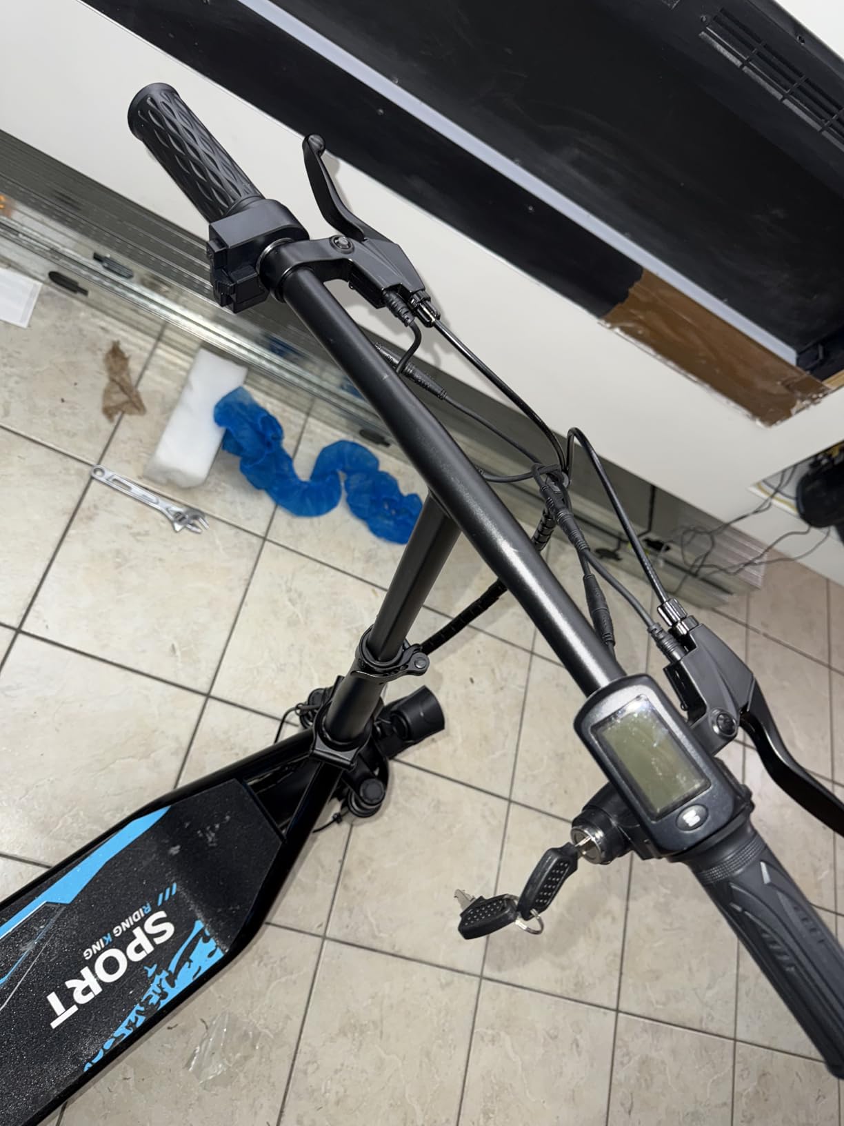 Electric Scooter for Adults, 1000W Peak Motor, 35 Miles of Range Scooter with Seat, 25 MPH Top Speed, 48V 13Ah Battery, Dual Suspension, Foldable E-Scooter with Rear Basket for Cargo, Commuting customer photo 1
