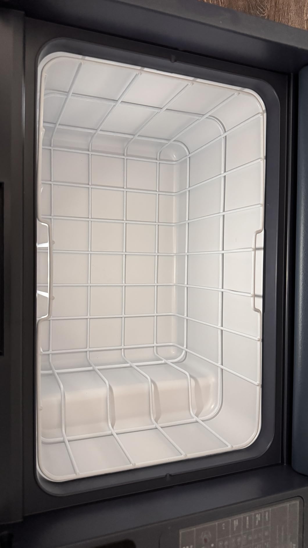 Aeitto 12 Volt Car Refrigerator 20Quart Car Fridge Freezer Electric Cooler Portable Cooler 12V Fridge RV Refrigerator -4℉-68℉ Temp Control 12/24V DC & 100-240V AC for Travel, Camping, RV, Road customer photo 2