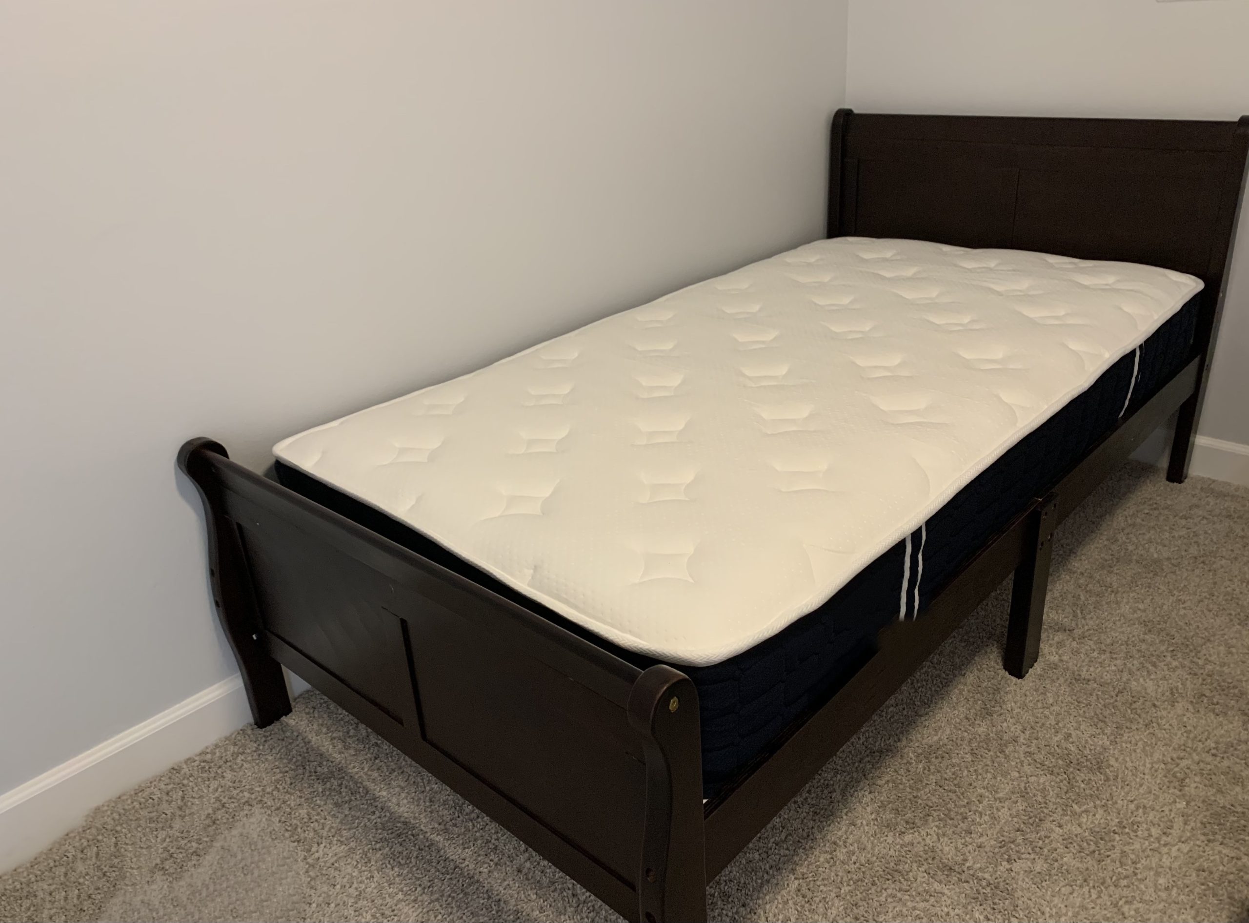 Coolvie 14 Inch Queen Hybrid Mattress, Cooling Gel Memory Foam with Individually Pocketed Coils, Medium Firm Support for Pressure Relief & Motion Isolation, Fiberglass Free, Certified Safe Foams customer photo 2