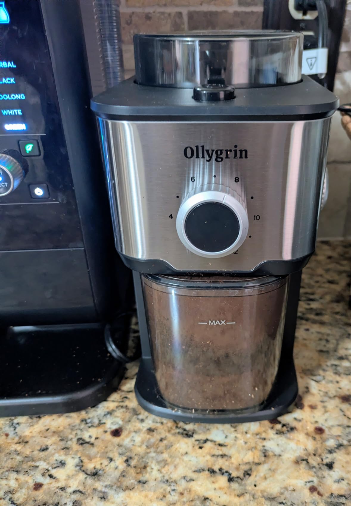 Ollygrin Flat Burr Coffee Grinder Electric, Adjustable Coffee Grinder for Home Use, Compact Coffee Beans Grinder with 14 Grind Settings, 2-12 Cups for Home & Office customer photo 1