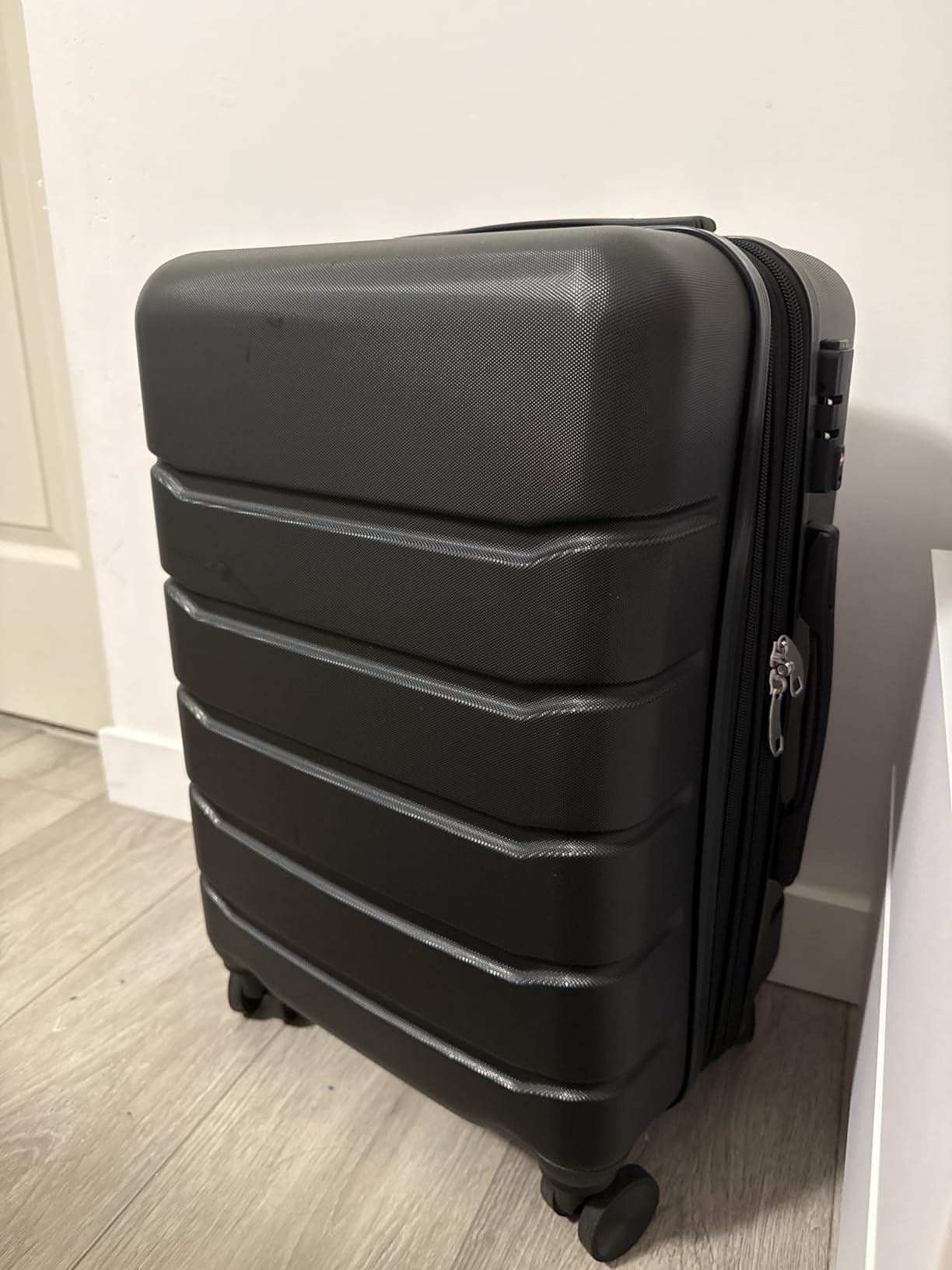 SHOWKOO 3-Piece Luggage Set, Carry On Suitcases with Spinner Wheels, Expandable Travel Luggage with TSA Approved Lock & ABS Hard Shell, Blue, 20/24/28 Inch customer photo 2