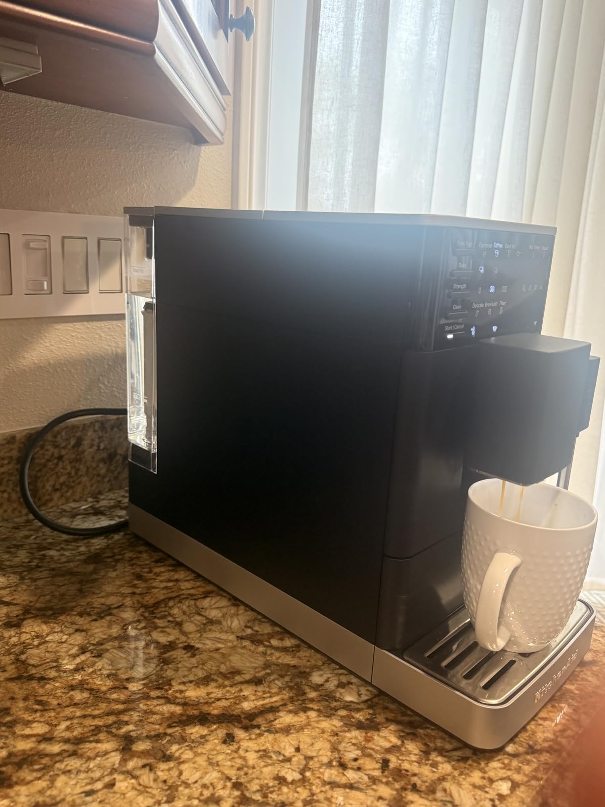 KitchenAid Fully Automatic Espresso Machine KF2 with 6 Hot and Iced Coffee Options | Built-In Grinder | Steam Wand, Black Matte KES8452 customer photo 1