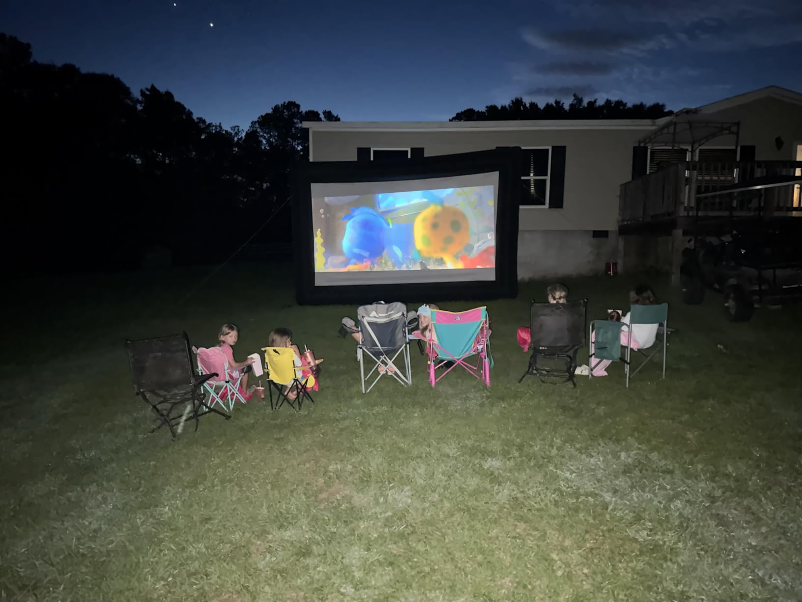 Smart Projector Bundled with Google TV Stick and 4K Support, 2500ANSI, Auto Lens Cap, Portable Outdoor Projector with Built-in Apps Auto Focus customer photo 1