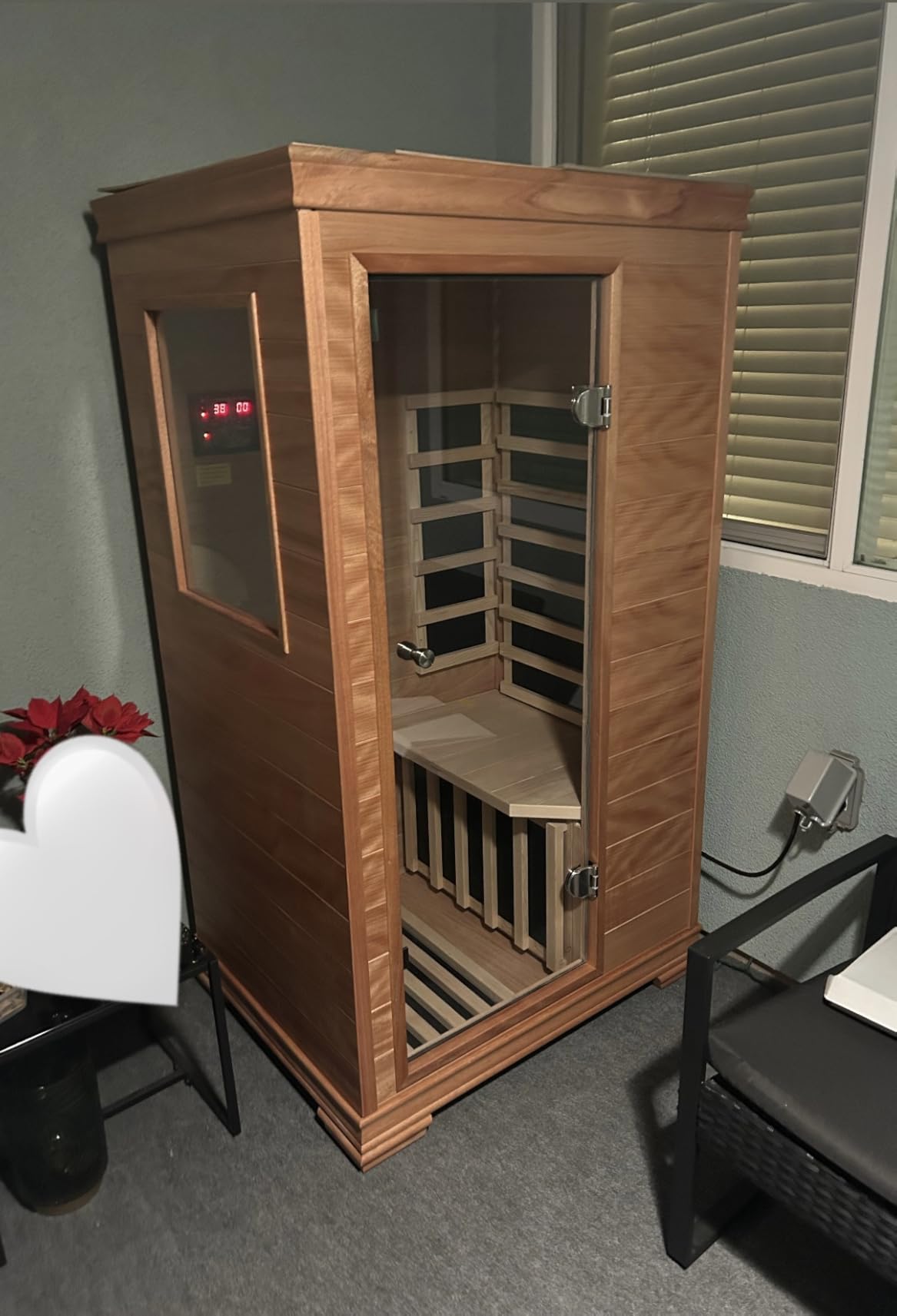 4 Person Outdoor Sauna Barrel Traditional Sauna with Harvia 6KW Heater, Japanese Cedar Wood Outdoor Sauna with Waterproof Asphalt Shingle Roof, Tempered Glass Door, Includes Sauna Accessory Set customer photo 2