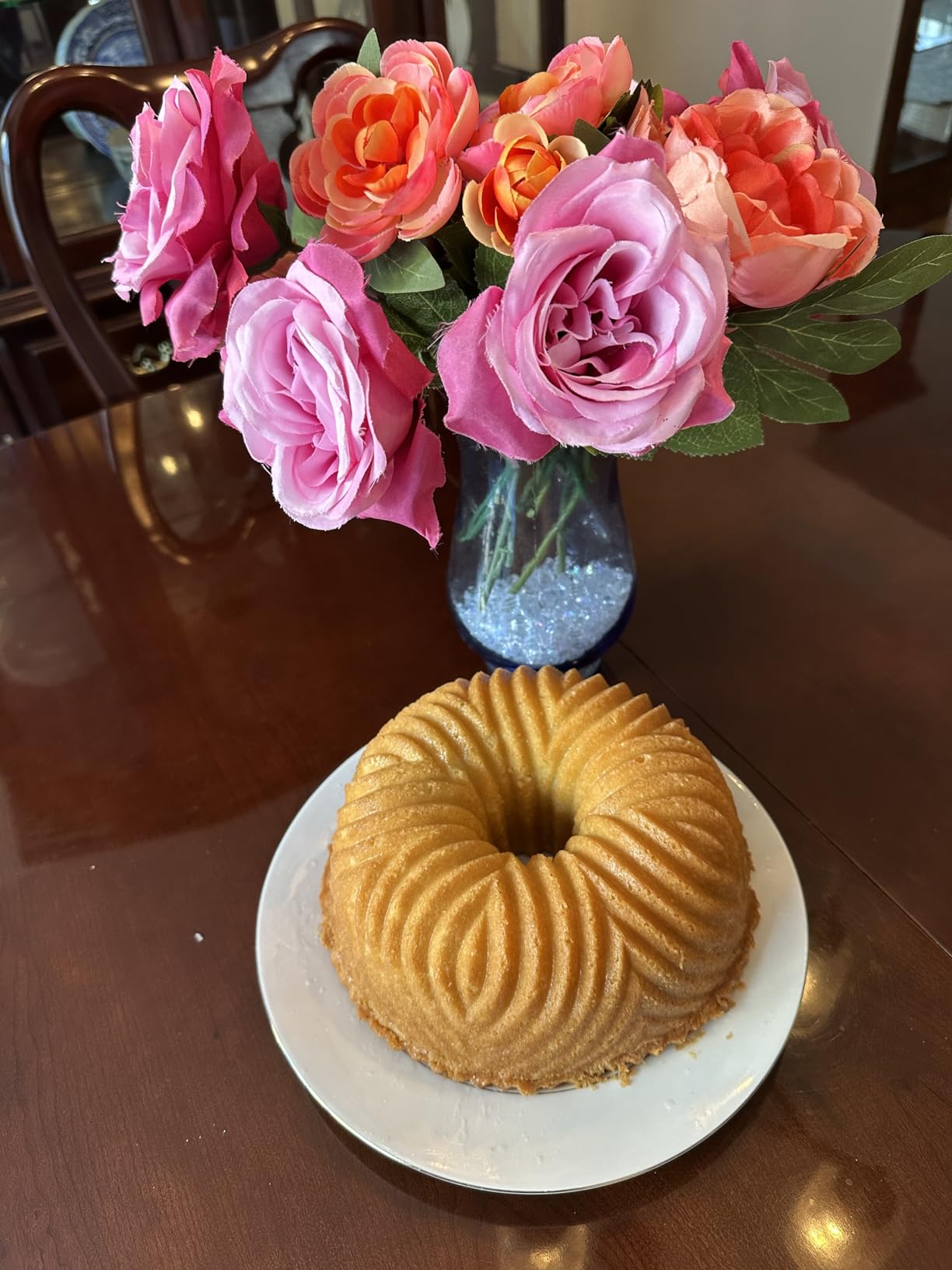 Nordic Ware Bavaria Bundt Pan, 10-Cup, Graphite customer photo 2