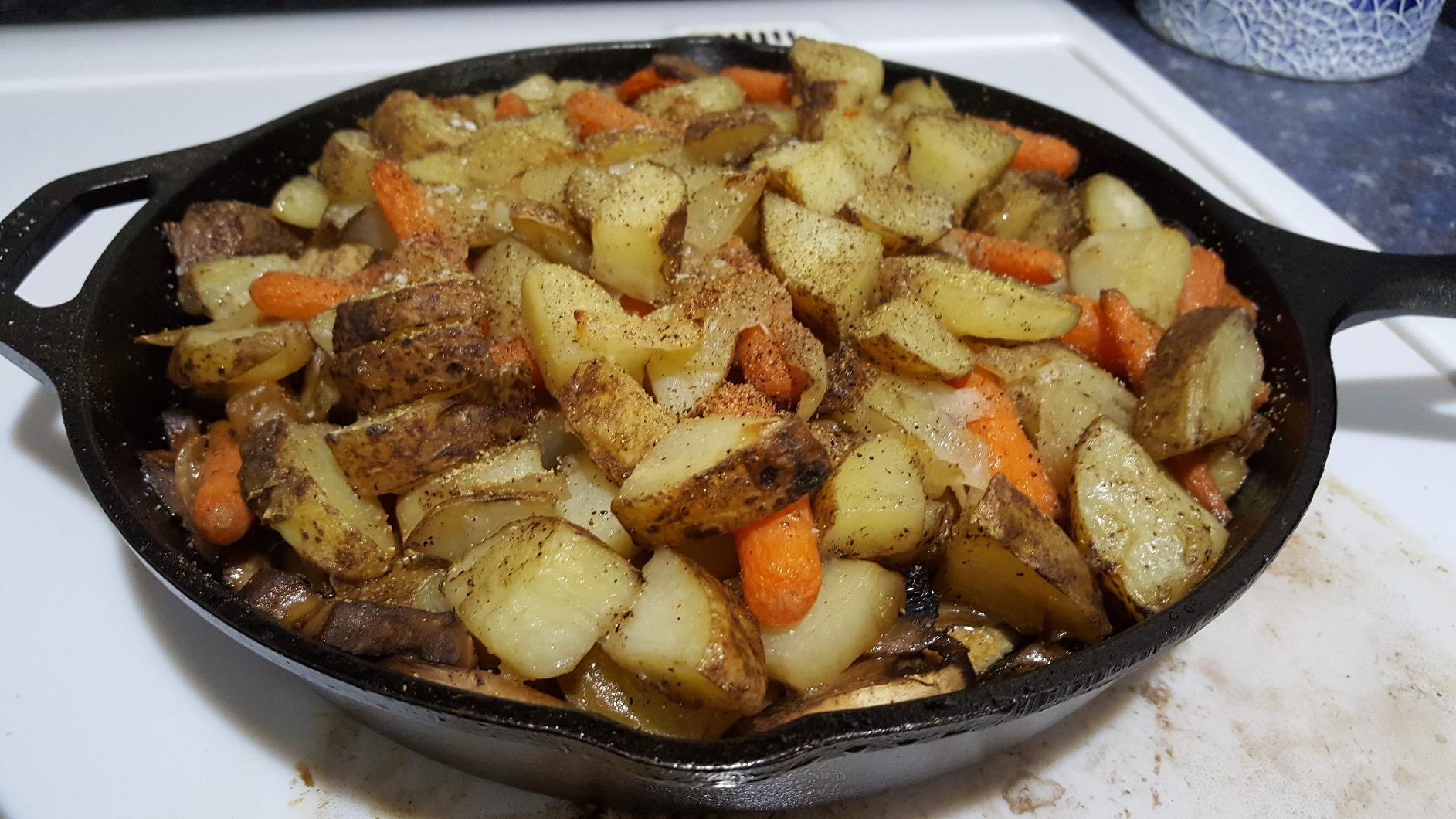 Lodge Seasoned Cast Iron 8-Inch Skillet customer photo 1