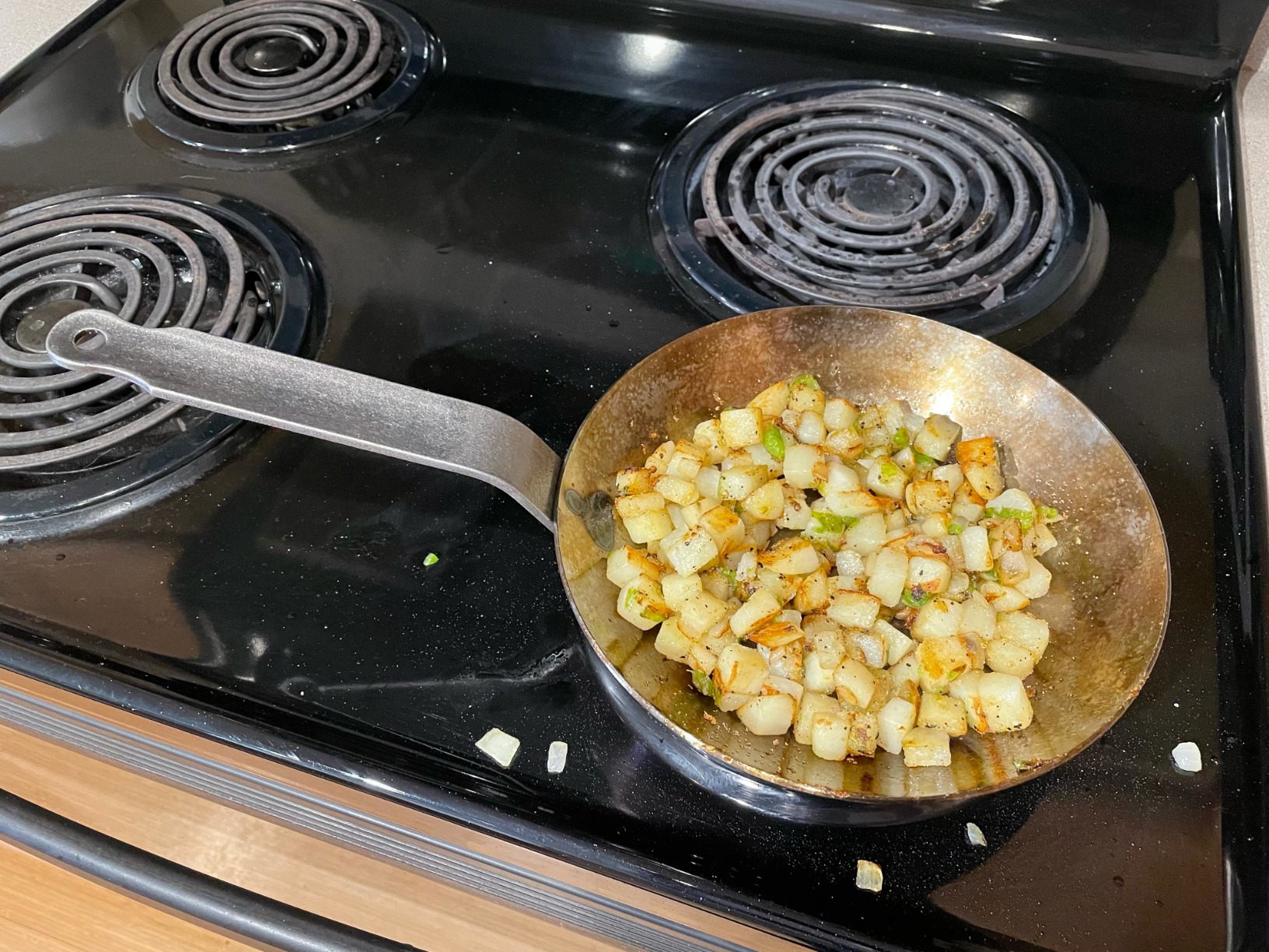 Matfer Bourgeat Black Carbon Steel Frying Pan, 8 1/2