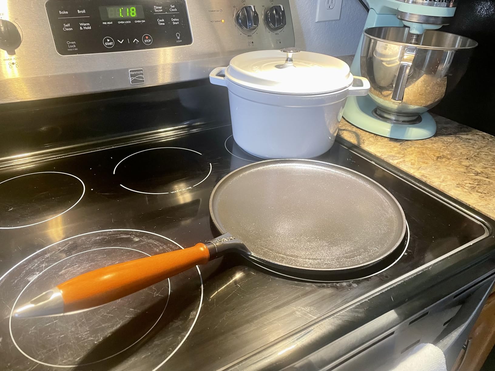 Staub Cast Iron 11-inch Crepe Pan with Spreader & Spatula - Matte Black, Made in France customer photo 1