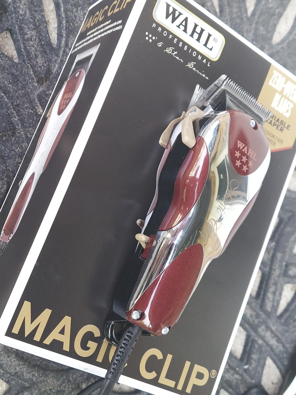 Wahl Professional 5 Star Magic Clip Corded Fade Clipper for Men, Model 8451 | Zero-Overlap Adjustable Blades & Cool V9000 Motor for On-Scalp Tapering & Clipper-Over-Comb, 8 Guides, 8 Ft Cord, Made in USA customer photo 2