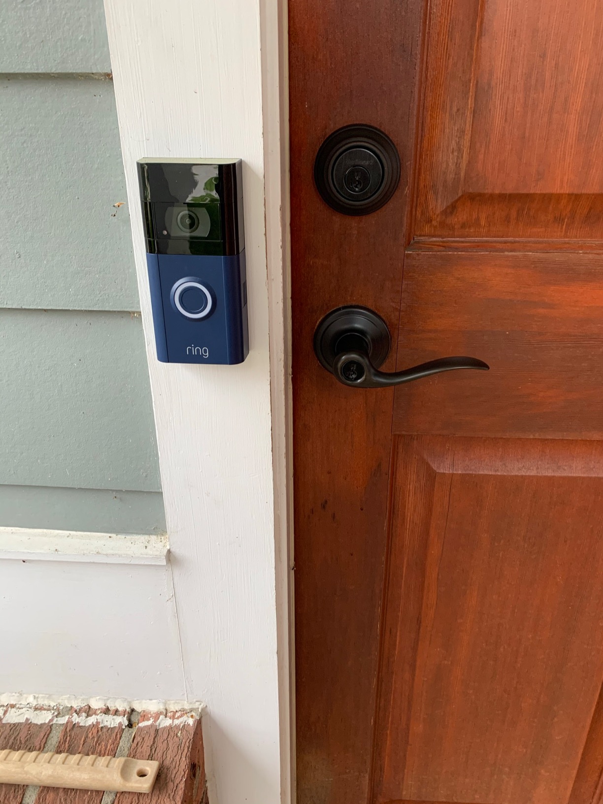 Kwikset 991 Tustin Entry Lever and Single Cylinder Deadbolt Combo Pack featuring SmartKey in Venetian Bronze (99910-041) customer photo 2